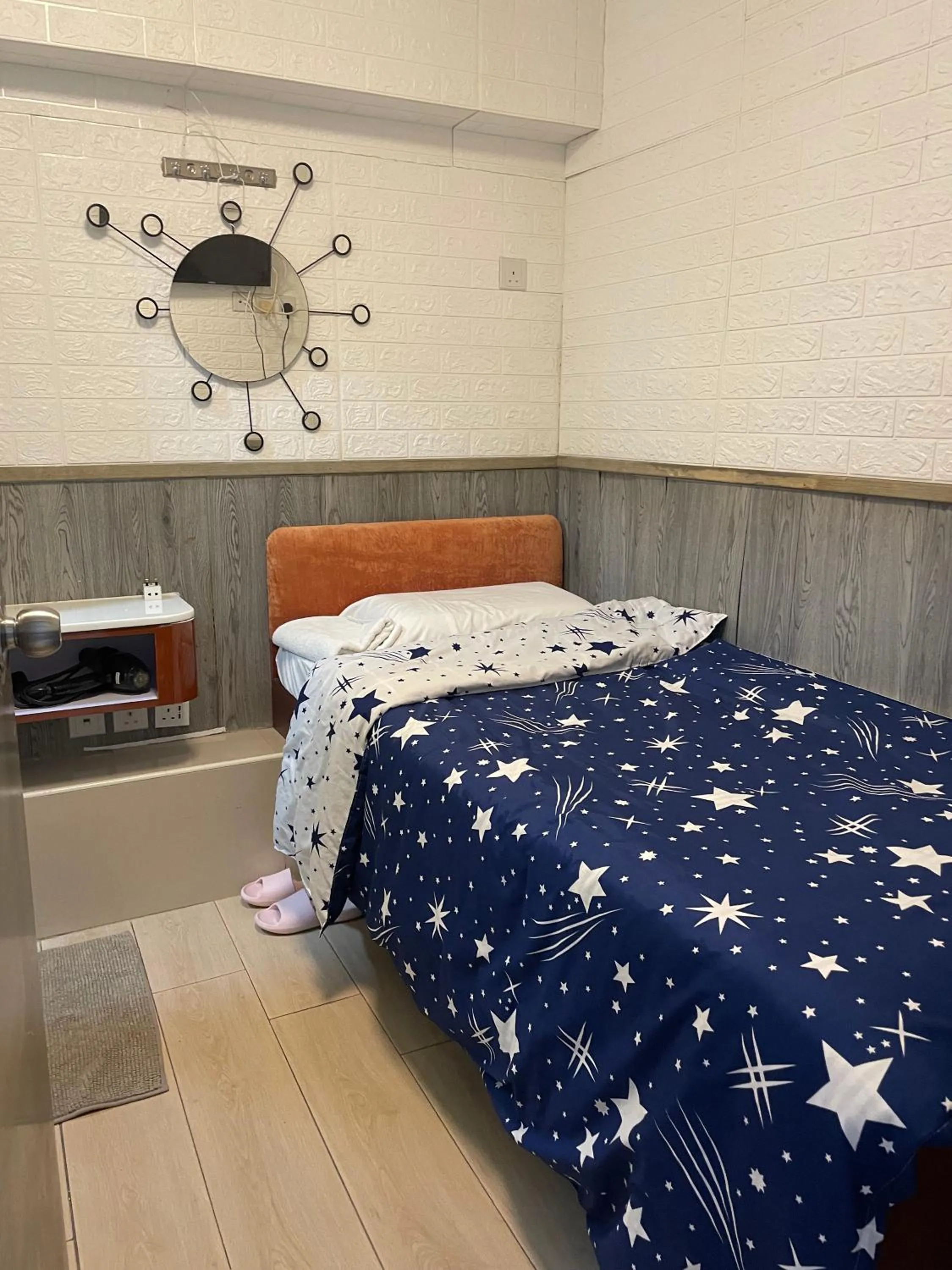 Bed in Majestic 7 Guesthouse (formerly KAT Hotel)