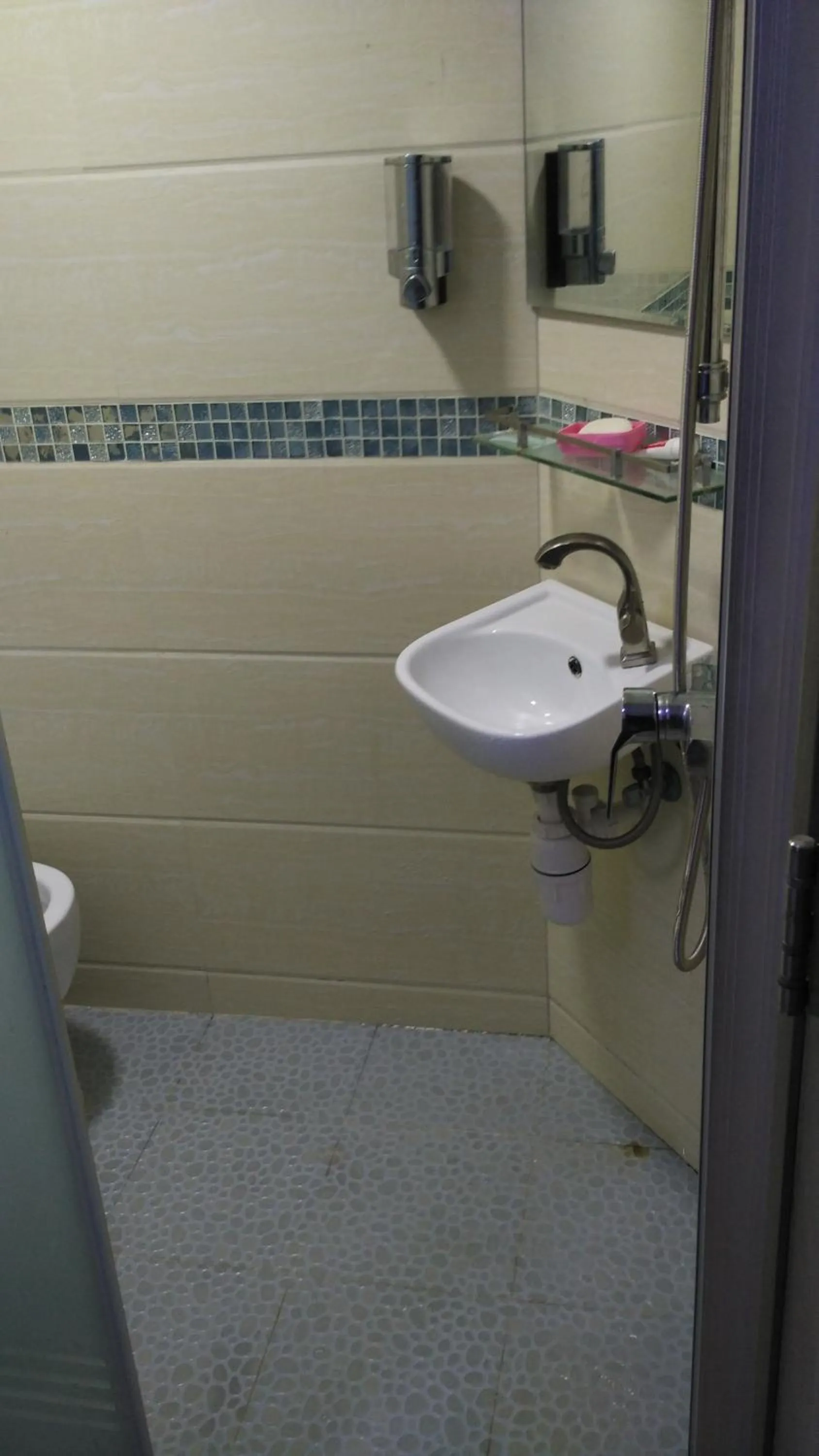 Bathroom in Majestic 7 Guesthouse (formerly KAT Hotel)