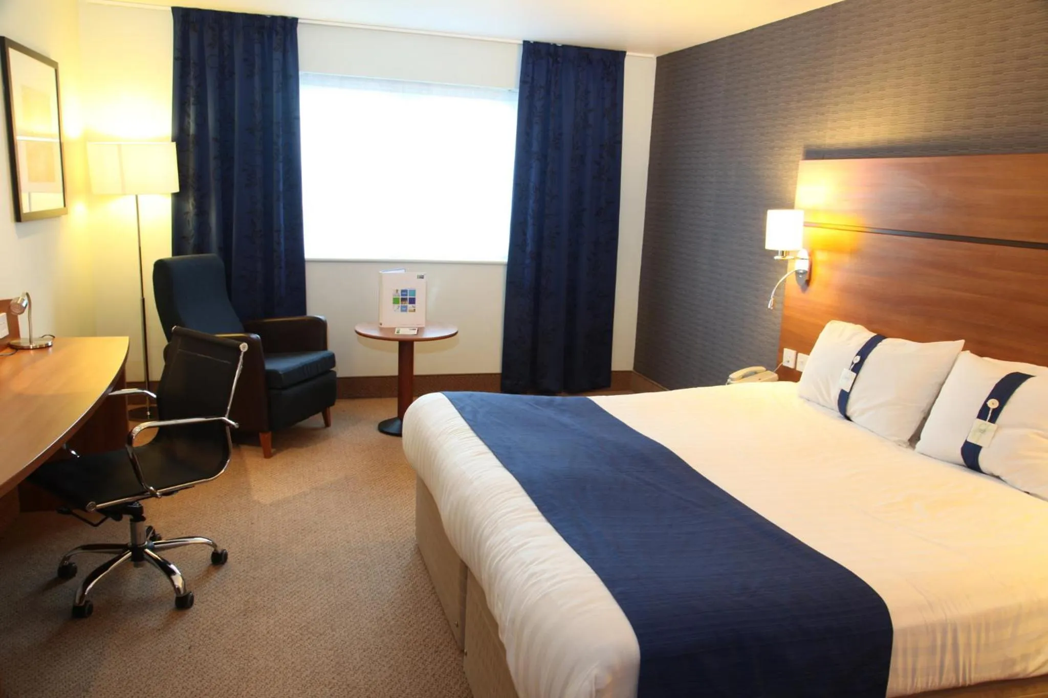 Photo of the whole room, Bed in Holiday Inn Express Braintree by IHG