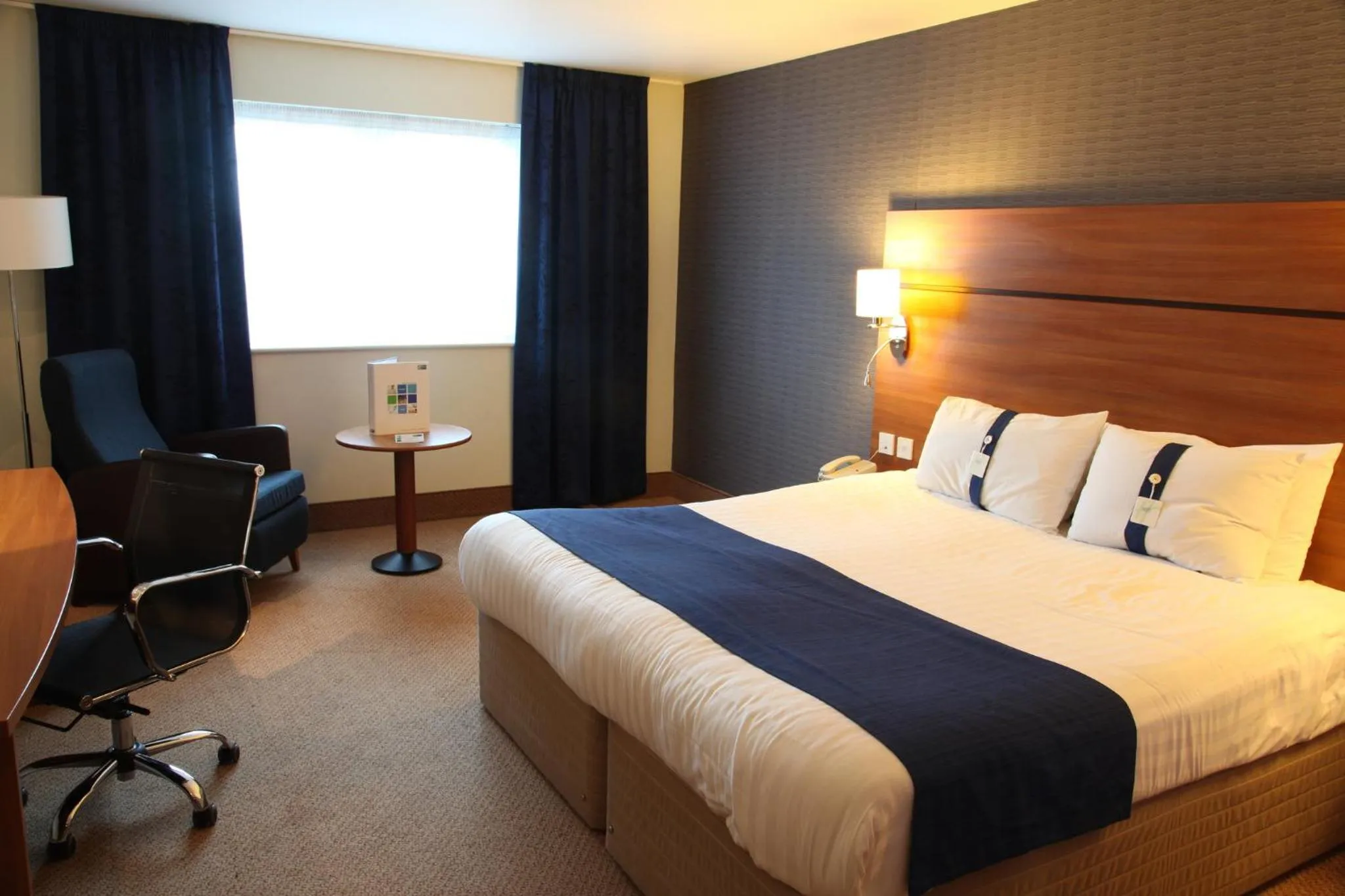 Photo of the whole room, Bed in Holiday Inn Express Braintree by IHG