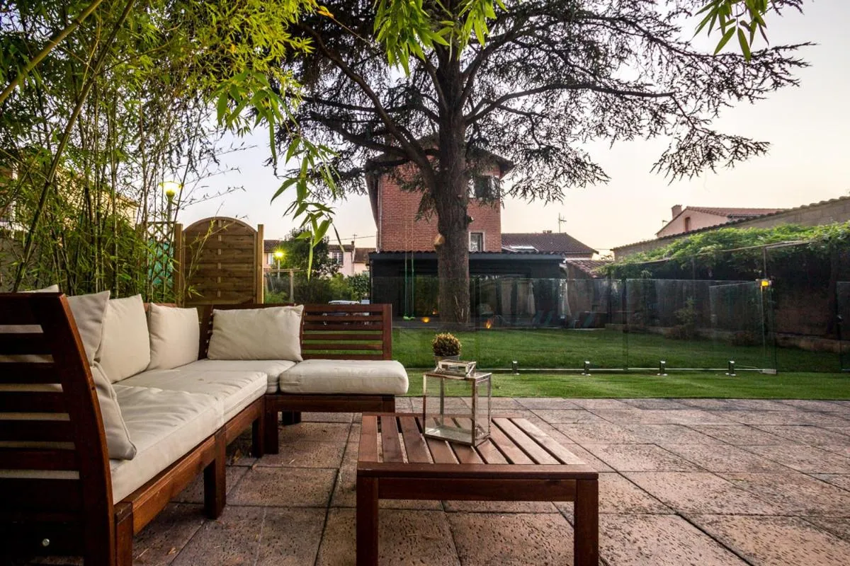 Patio in B&B La Maison de Julia