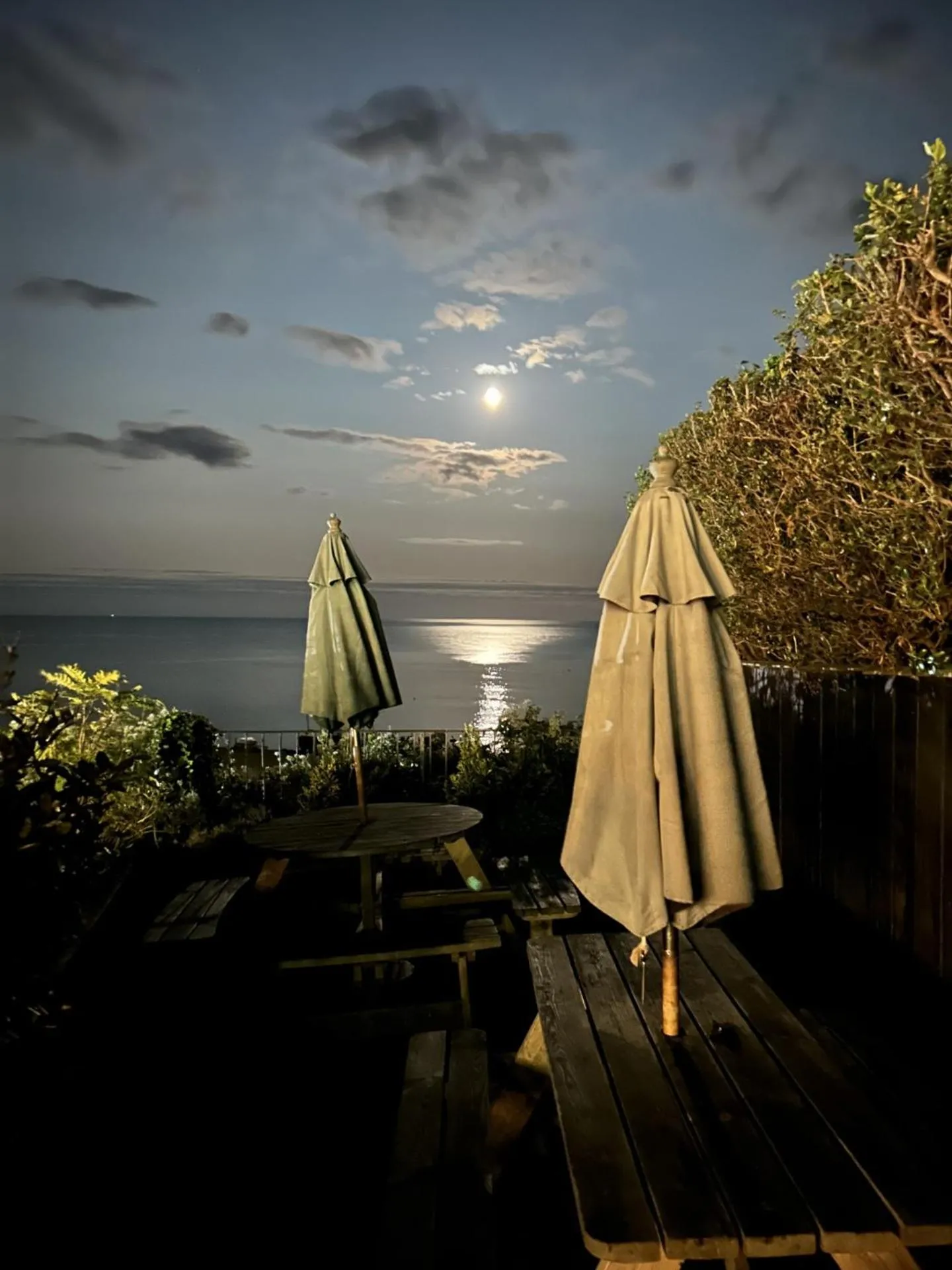 Night in Anchor Inn by Greene King Inns