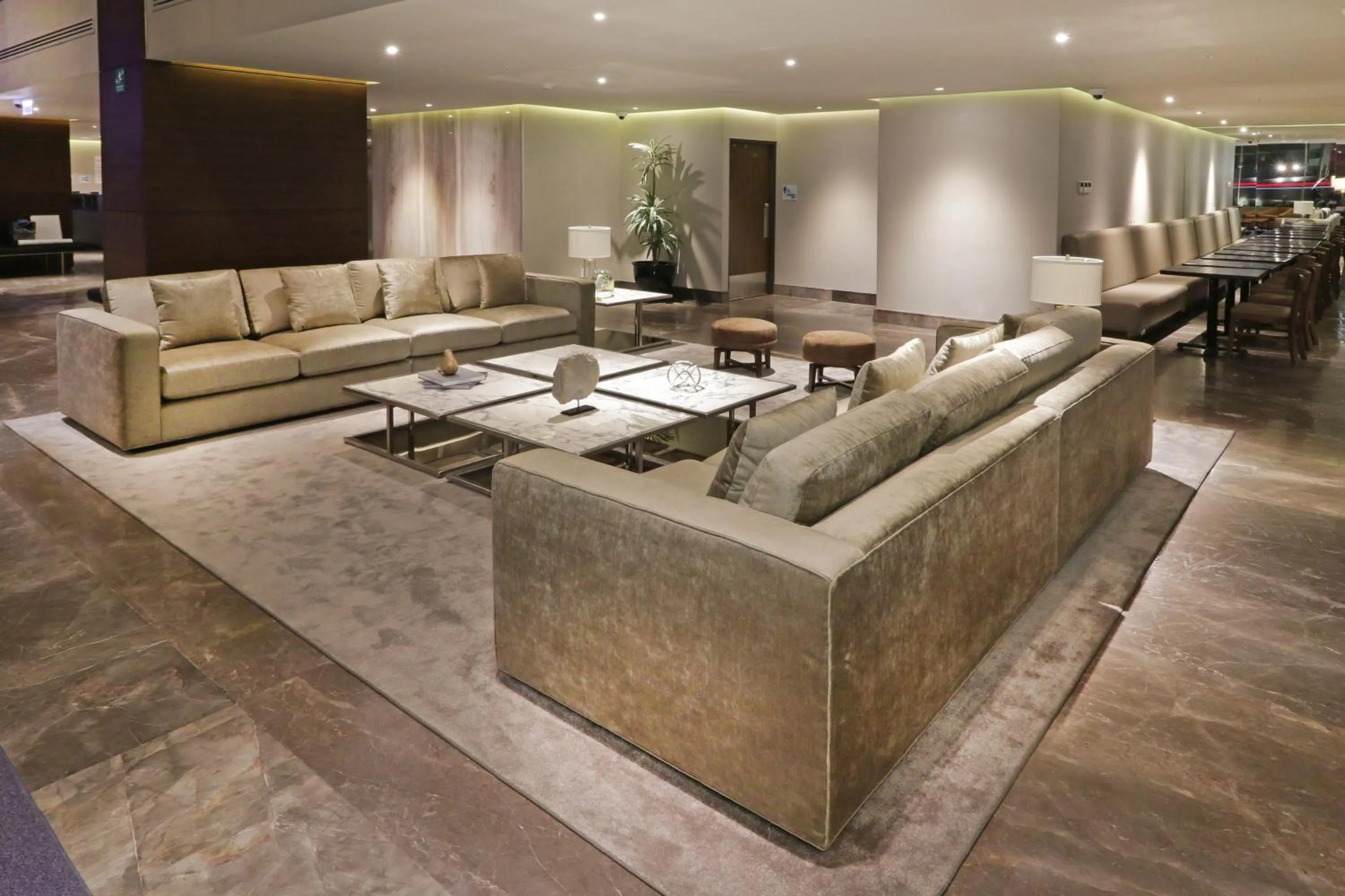 Property building in Holiday Inn Express & Suites Monterrey Valle by IHG