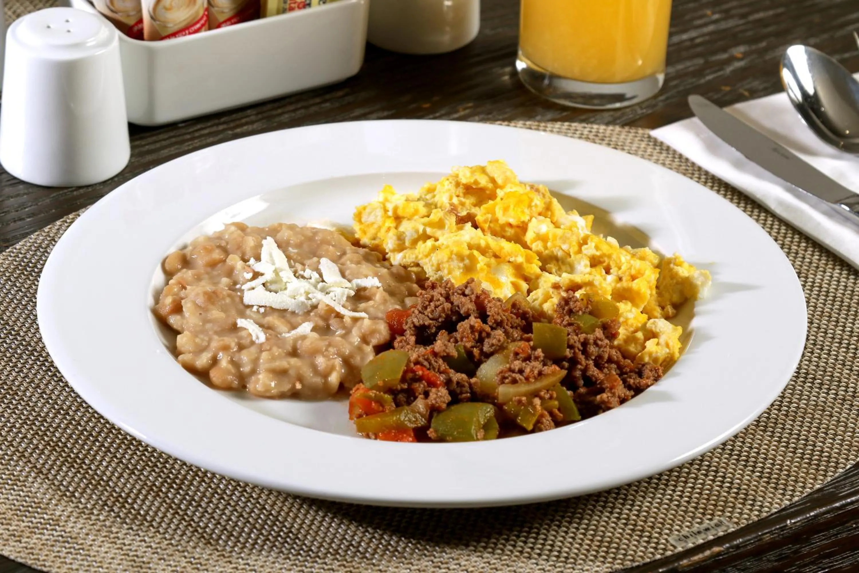 Food in Holiday Inn Express & Suites Monterrey Valle by IHG