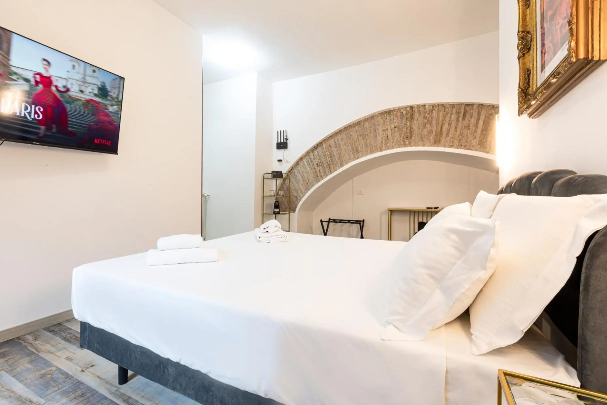 Bed in Il Monastero Collection