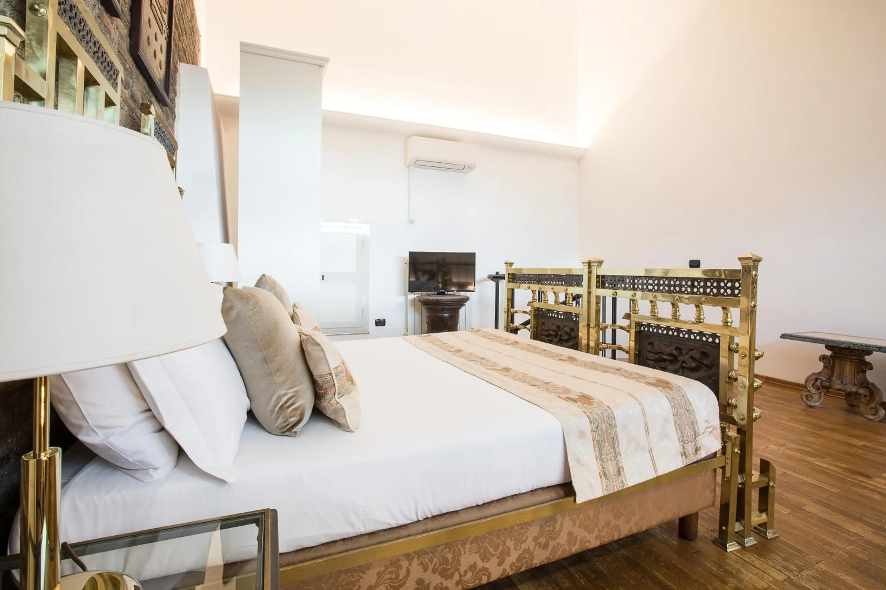 Bedroom, Bed in Il Monastero Collection