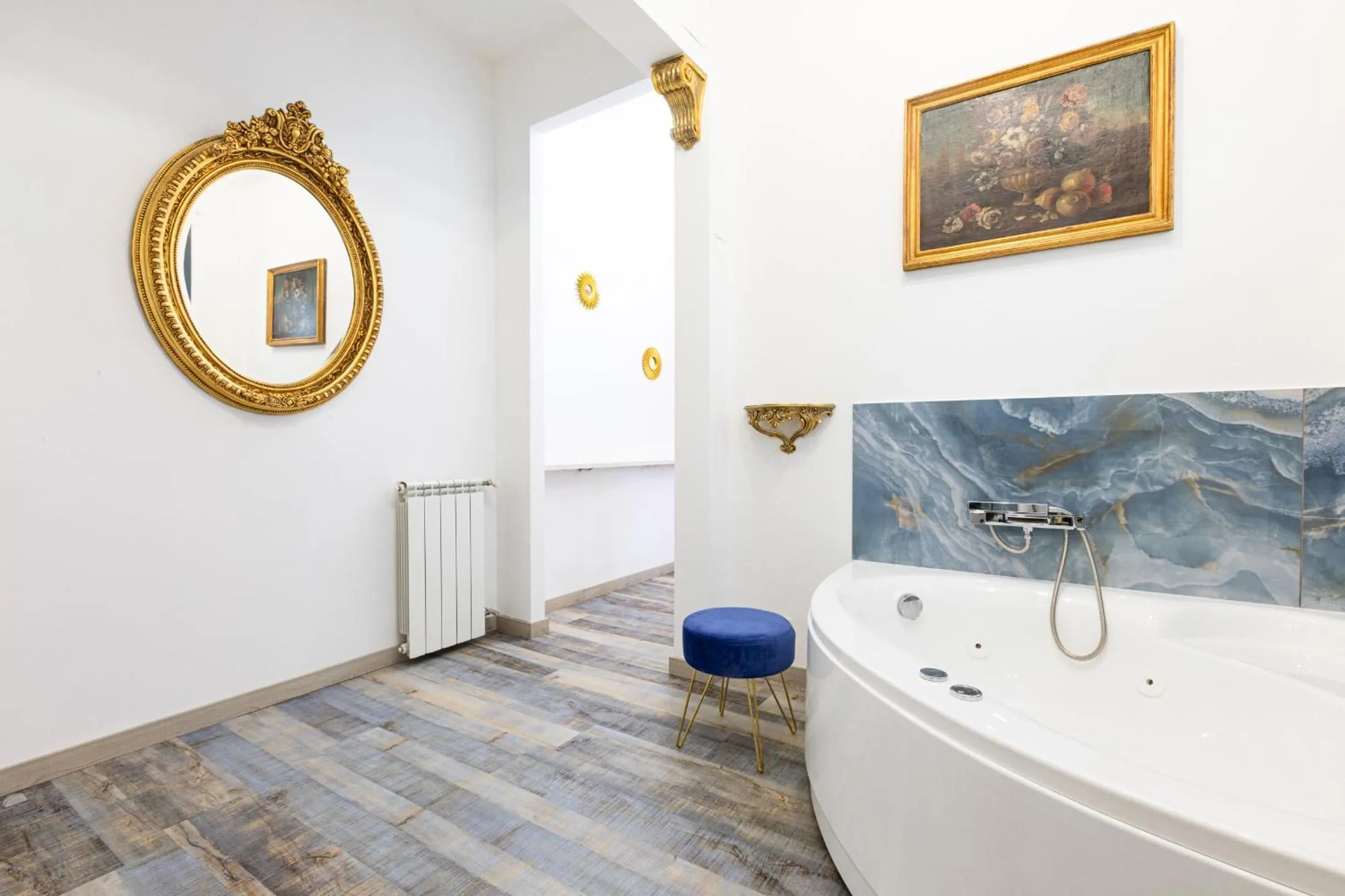 Hot Tub in Il Monastero Collection