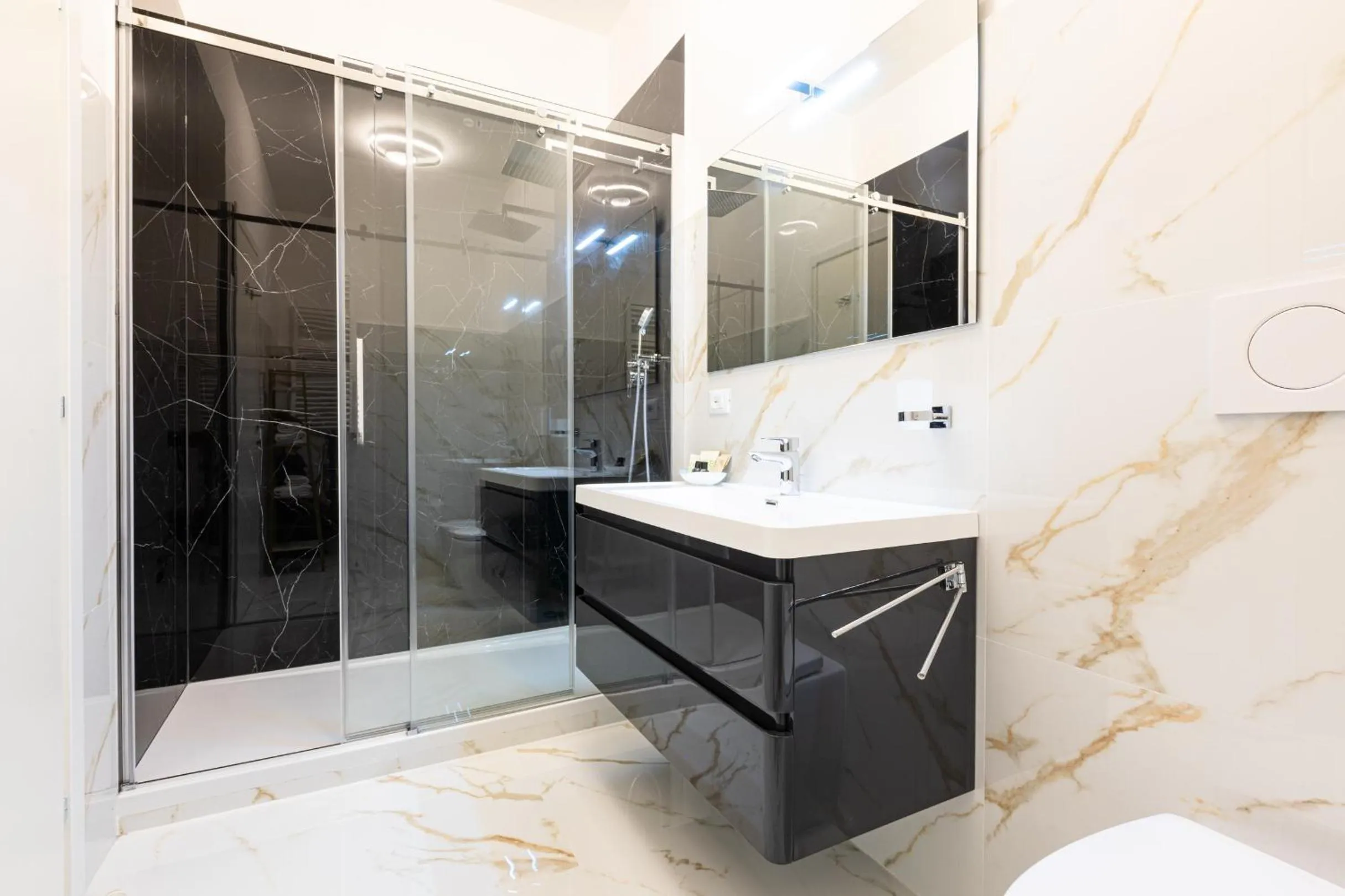 Shower in Il Monastero Collection