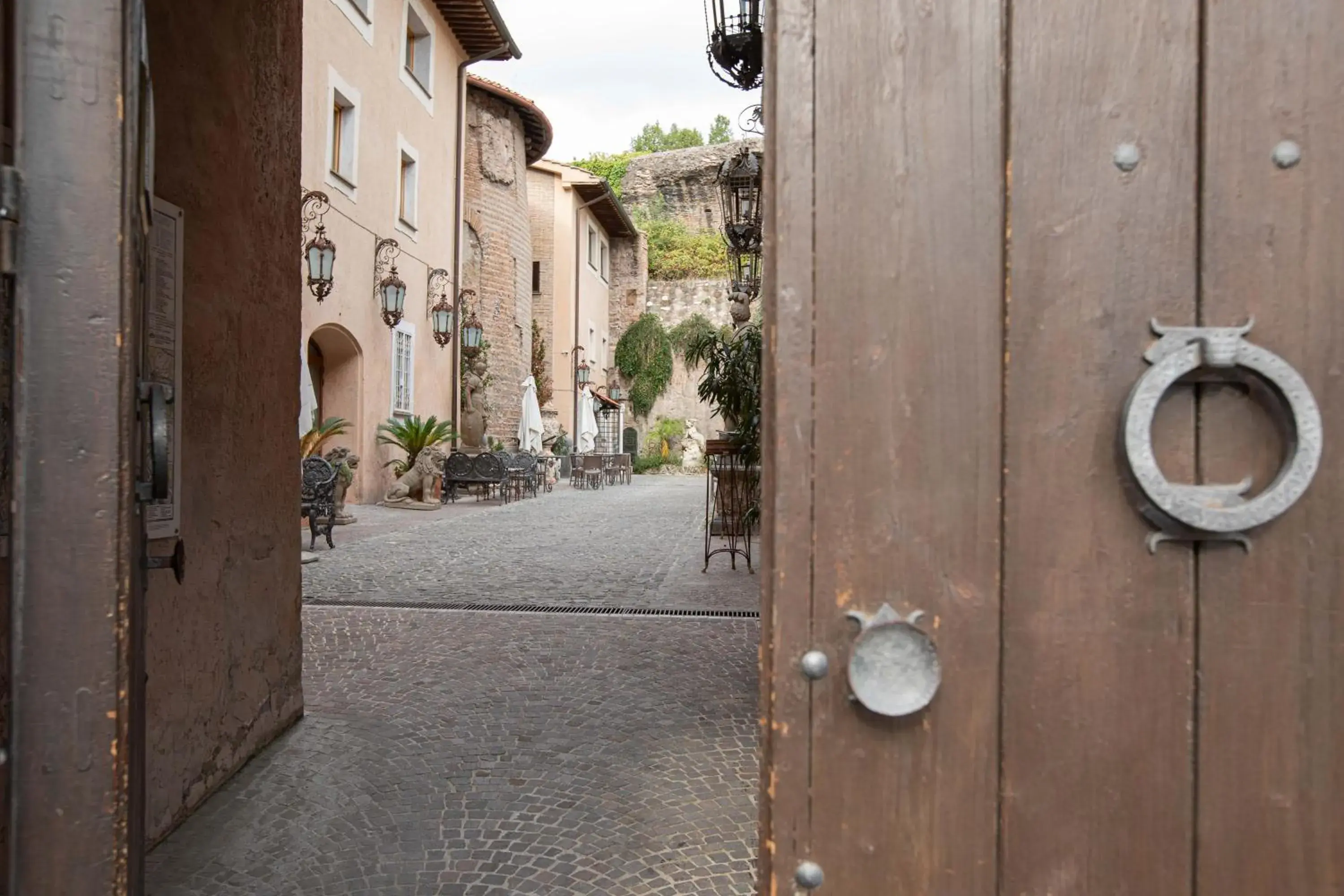 Inner courtyard view in Il Monastero Collection Inner courtyard view in Il Monastero Collection