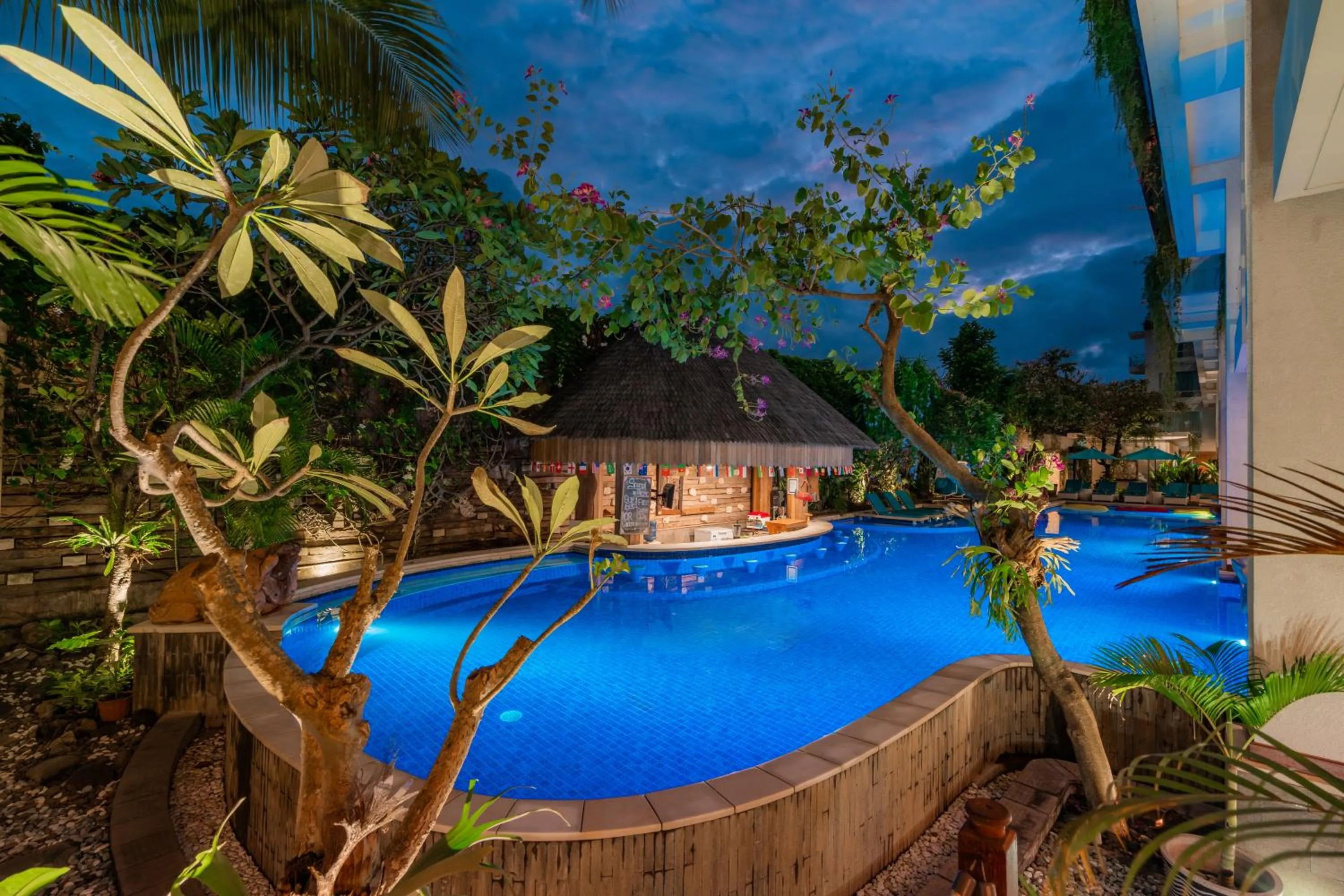 Swimming pool in Jimbaran Bay Beach Resort and Spa by Prabhu