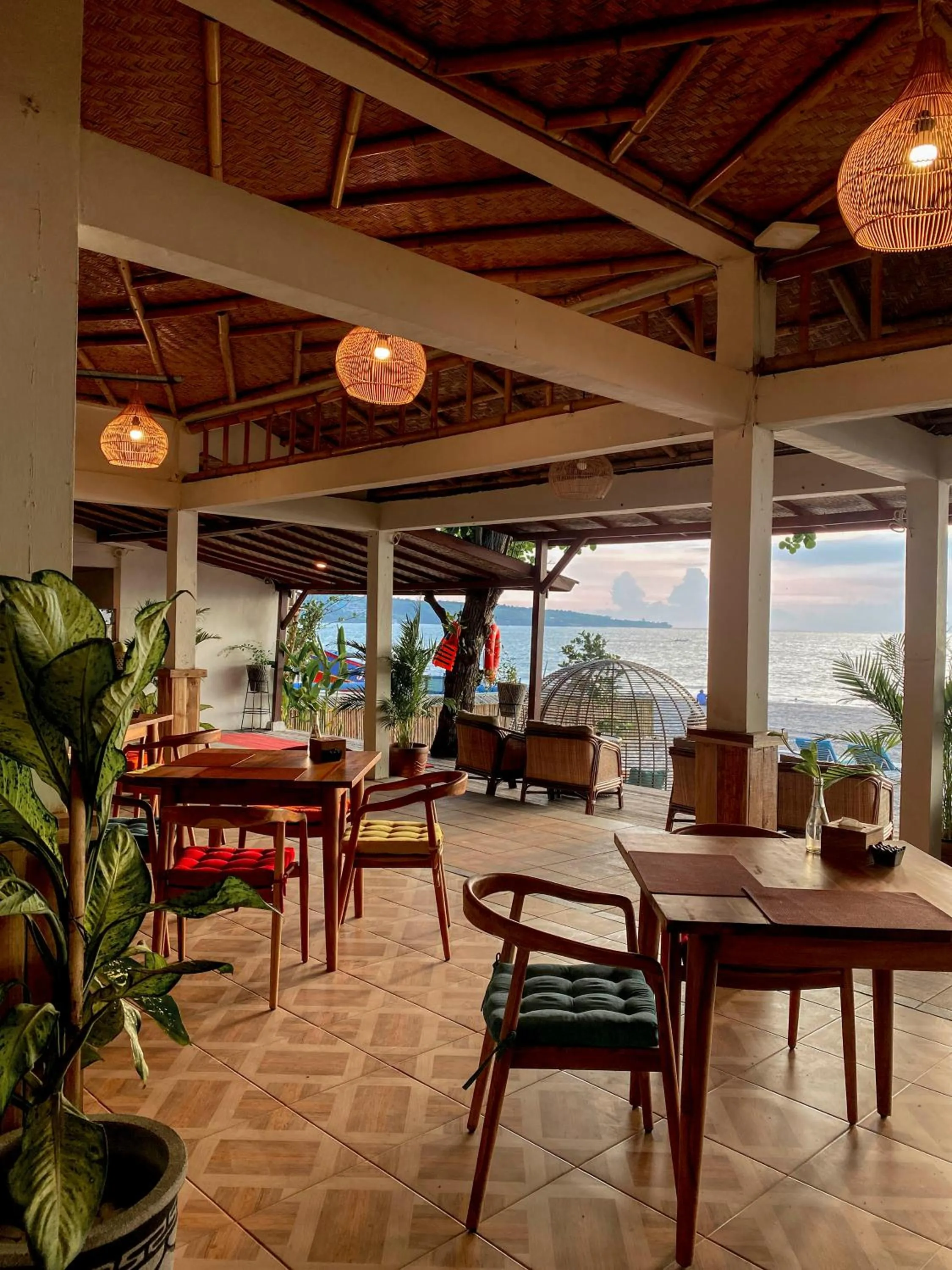 Restaurant/places to eat in Jimbaran Bay Beach Resort and Spa by Prabhu