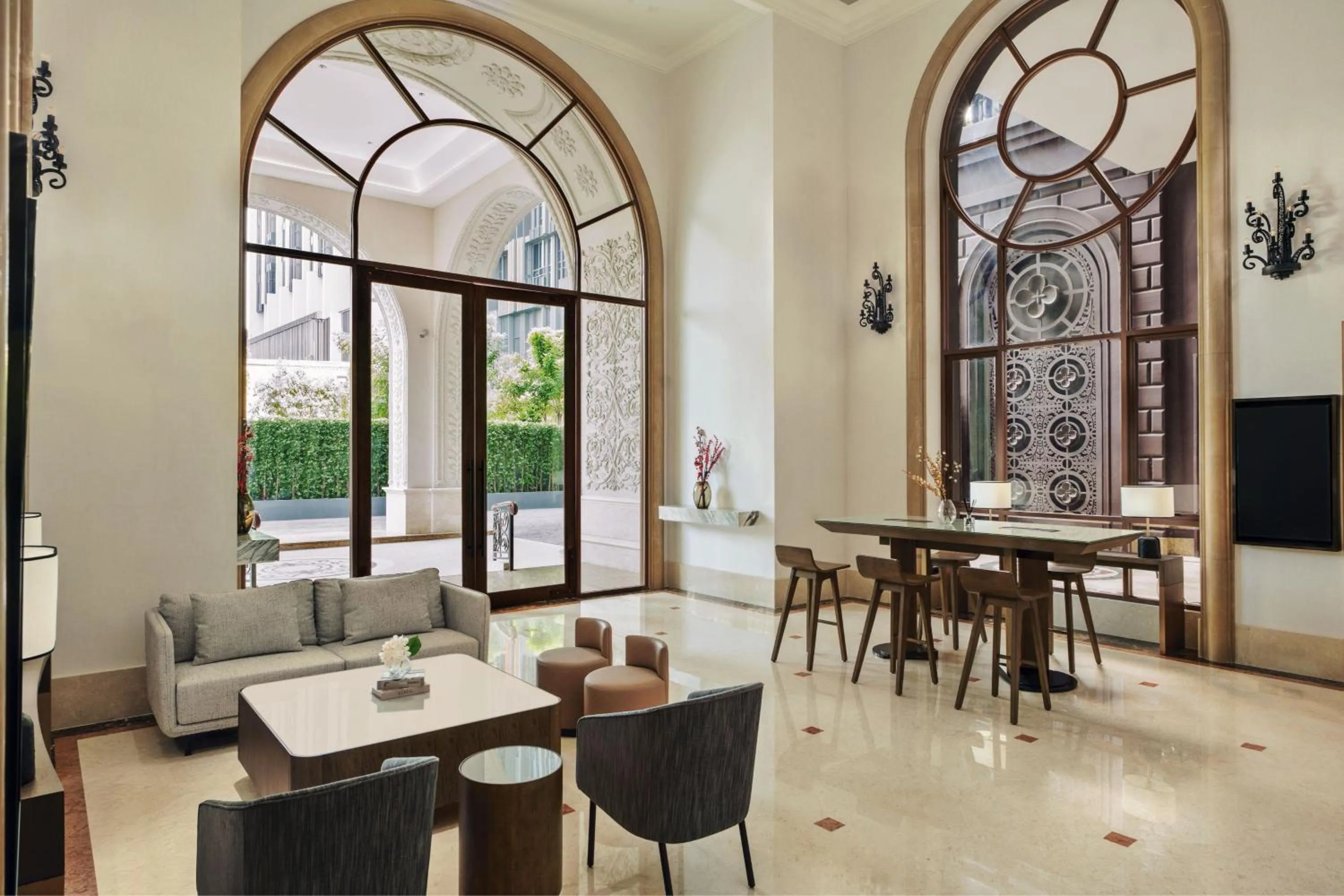 Lobby or reception in Marriott Executive Apartments Bangkok, Sukhumvit 101