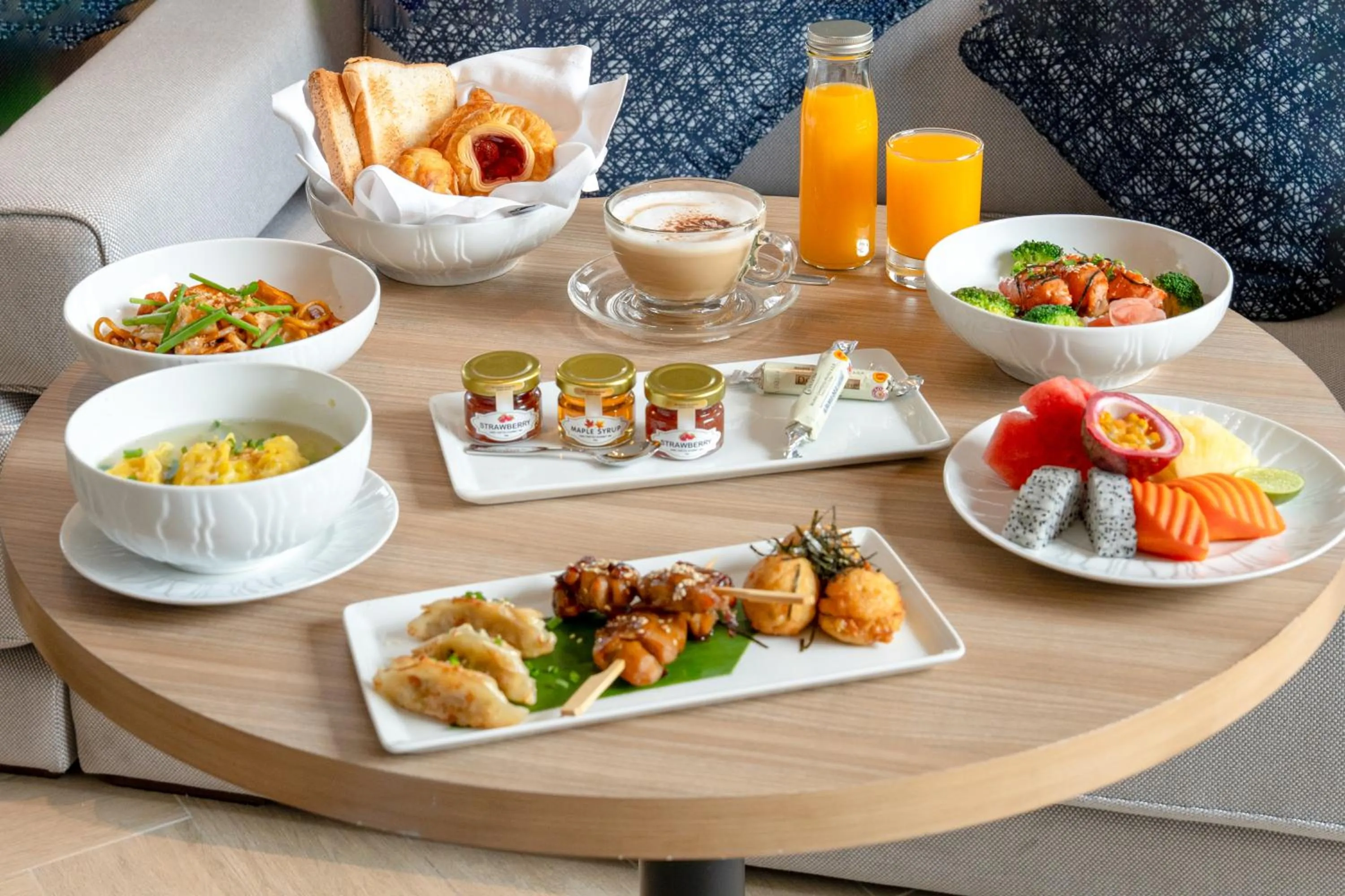 Breakfast in Marriott Executive Apartments Bangkok, Sukhumvit 101