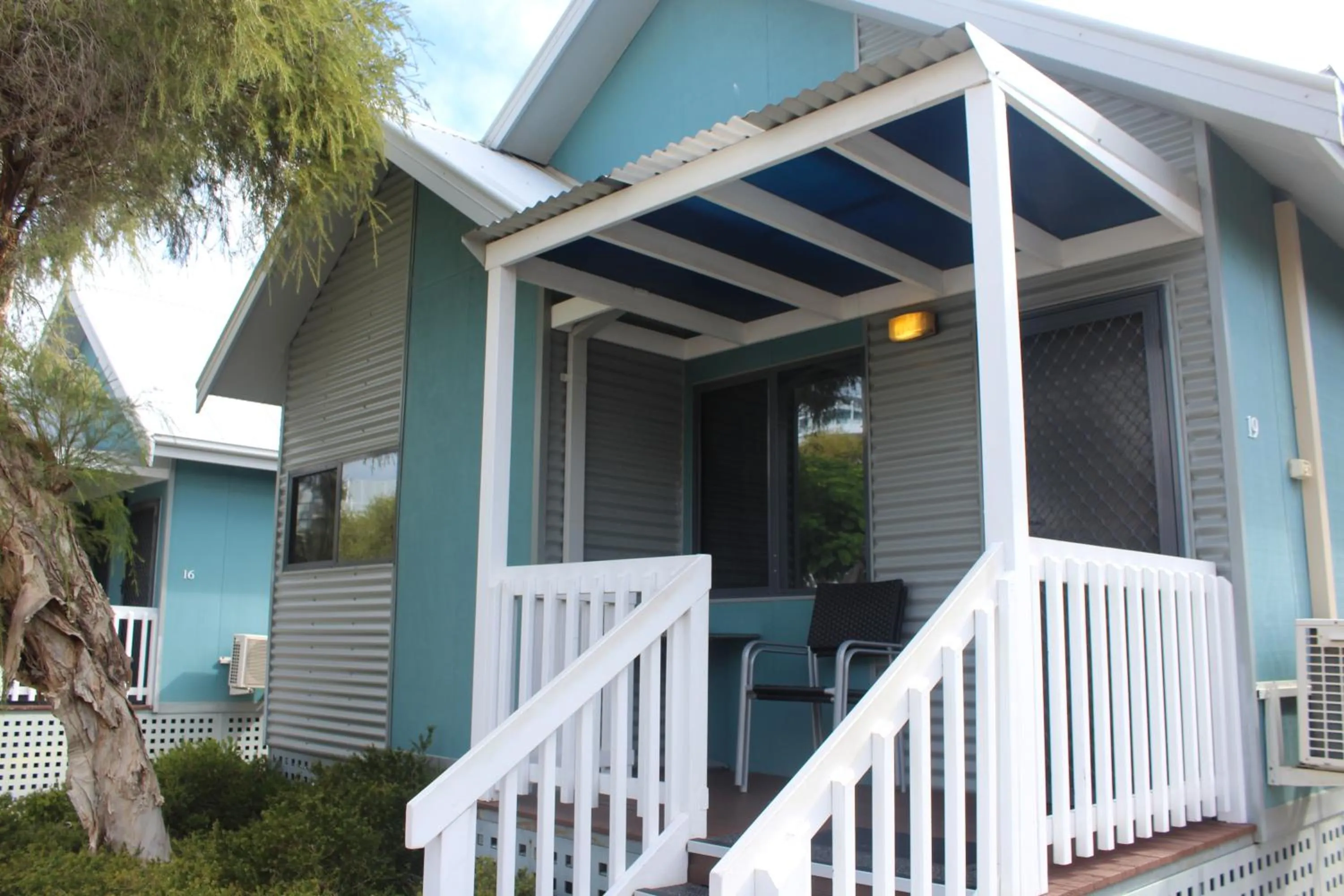 Facade/entrance in Mandurah Ocean Marina Chalets