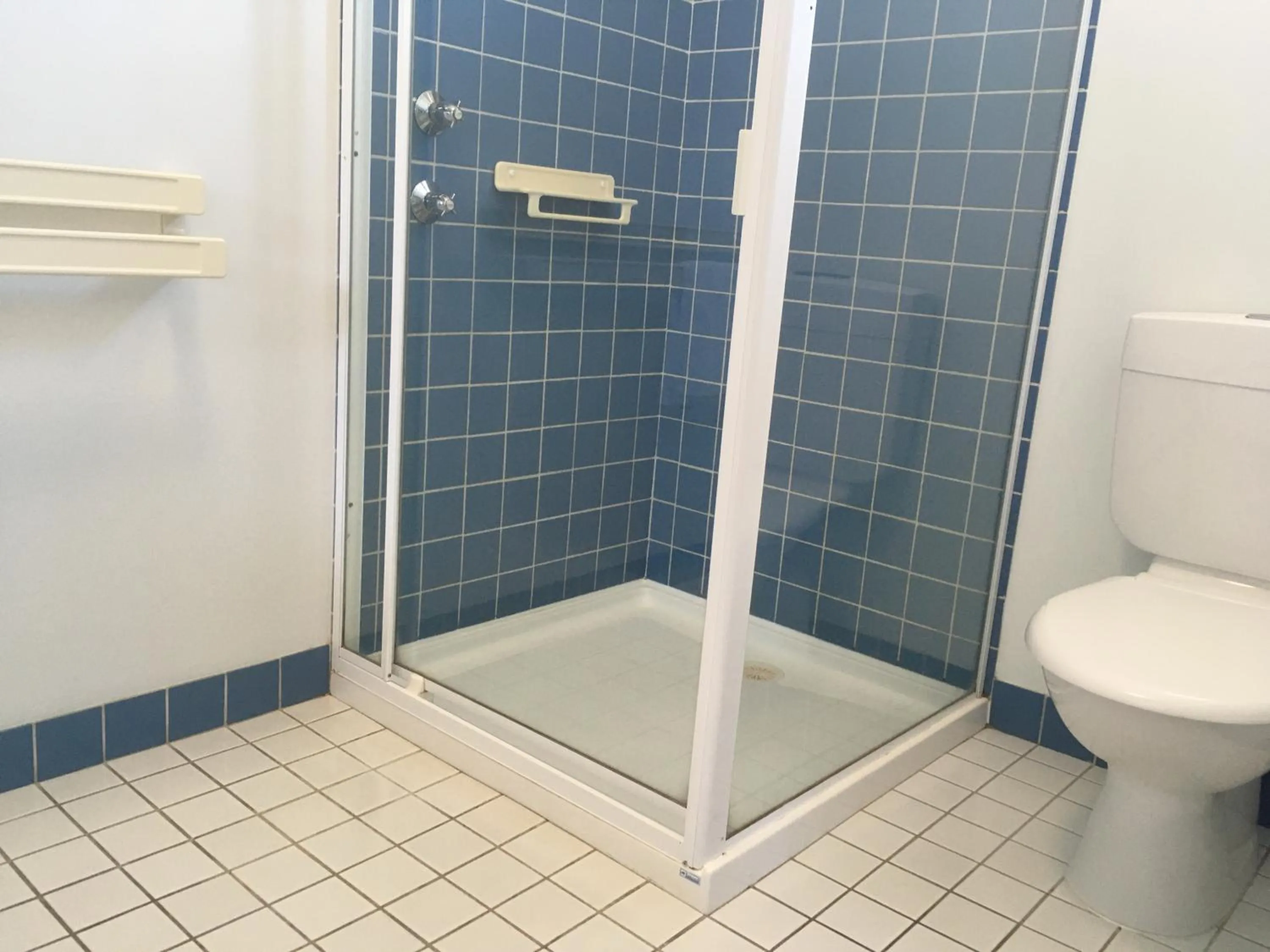 Bathroom in Mandurah Ocean Marina Chalets