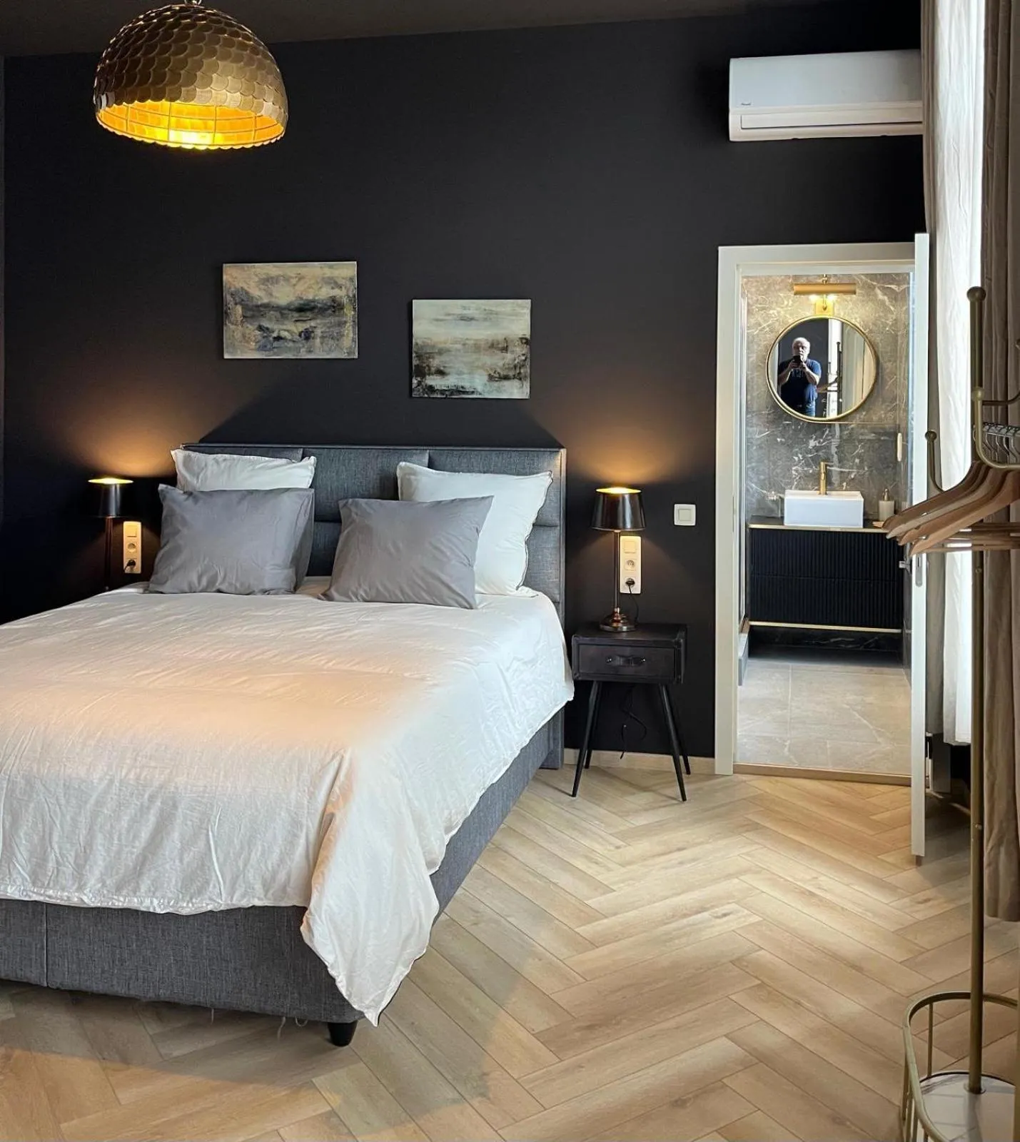 Bed in Hotel Saint Georges