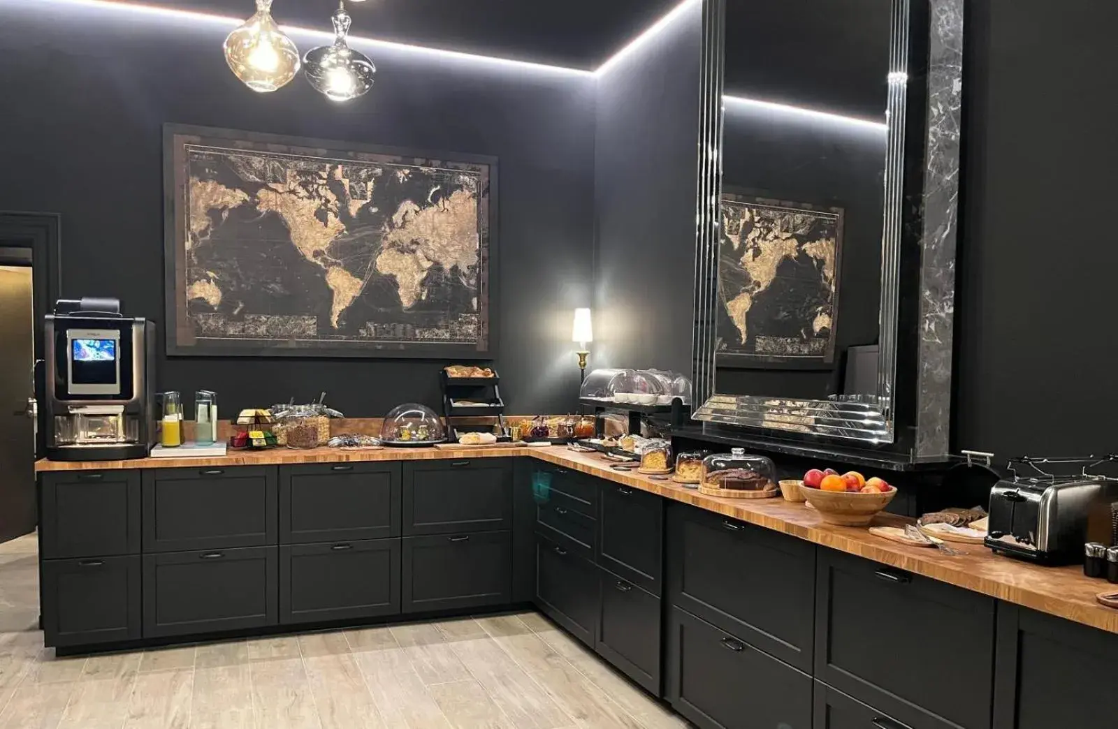 Apartment with Terrace in Hotel Saint Georges Apartment with Terrace in Hotel Saint Georges