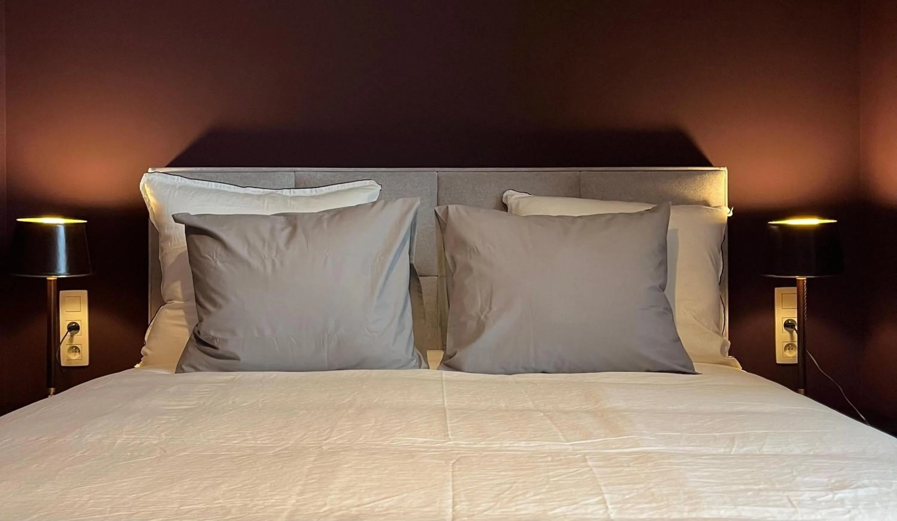 Bed in Hotel Saint Georges