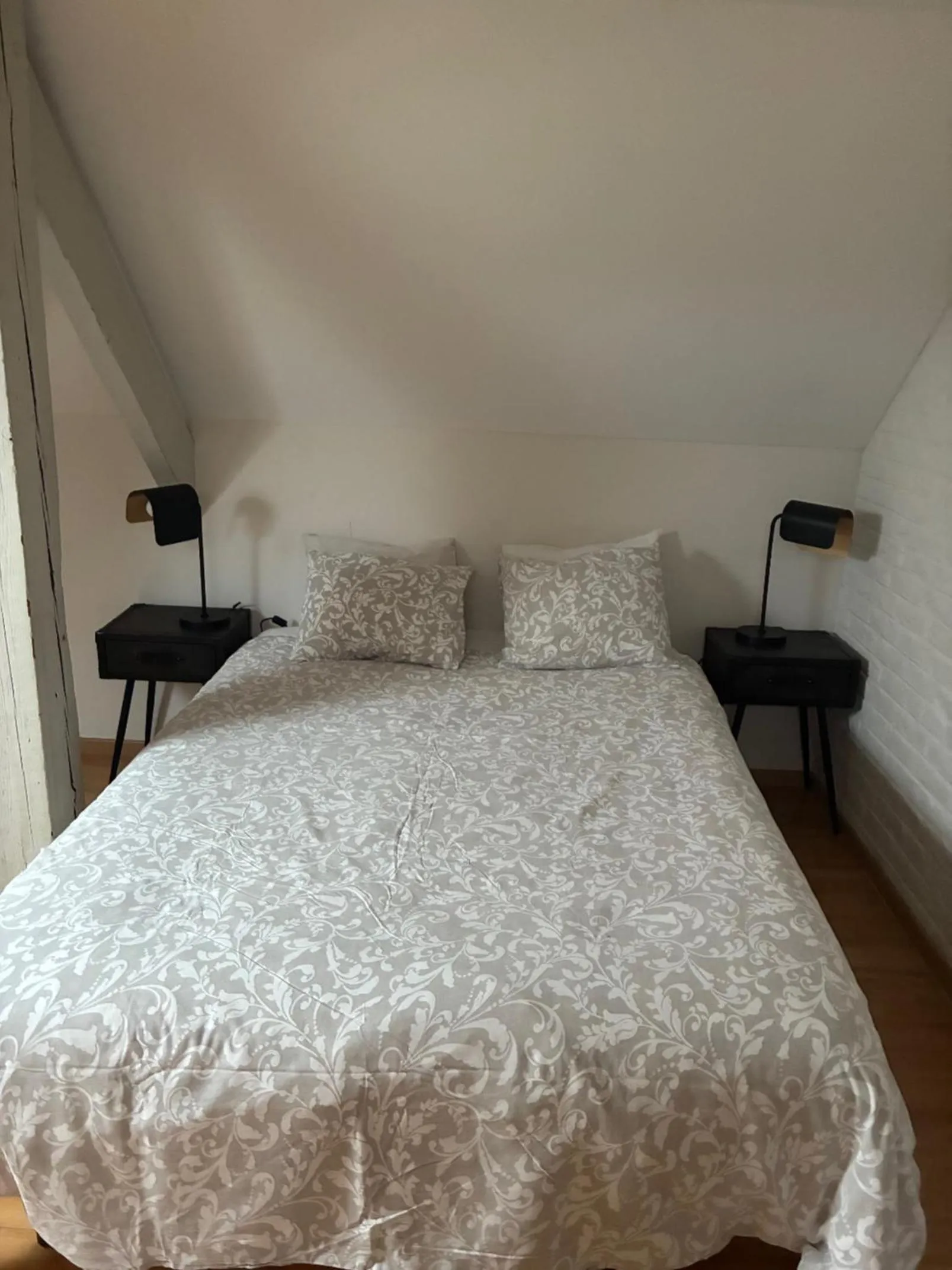 Bed in Hotel Saint Georges