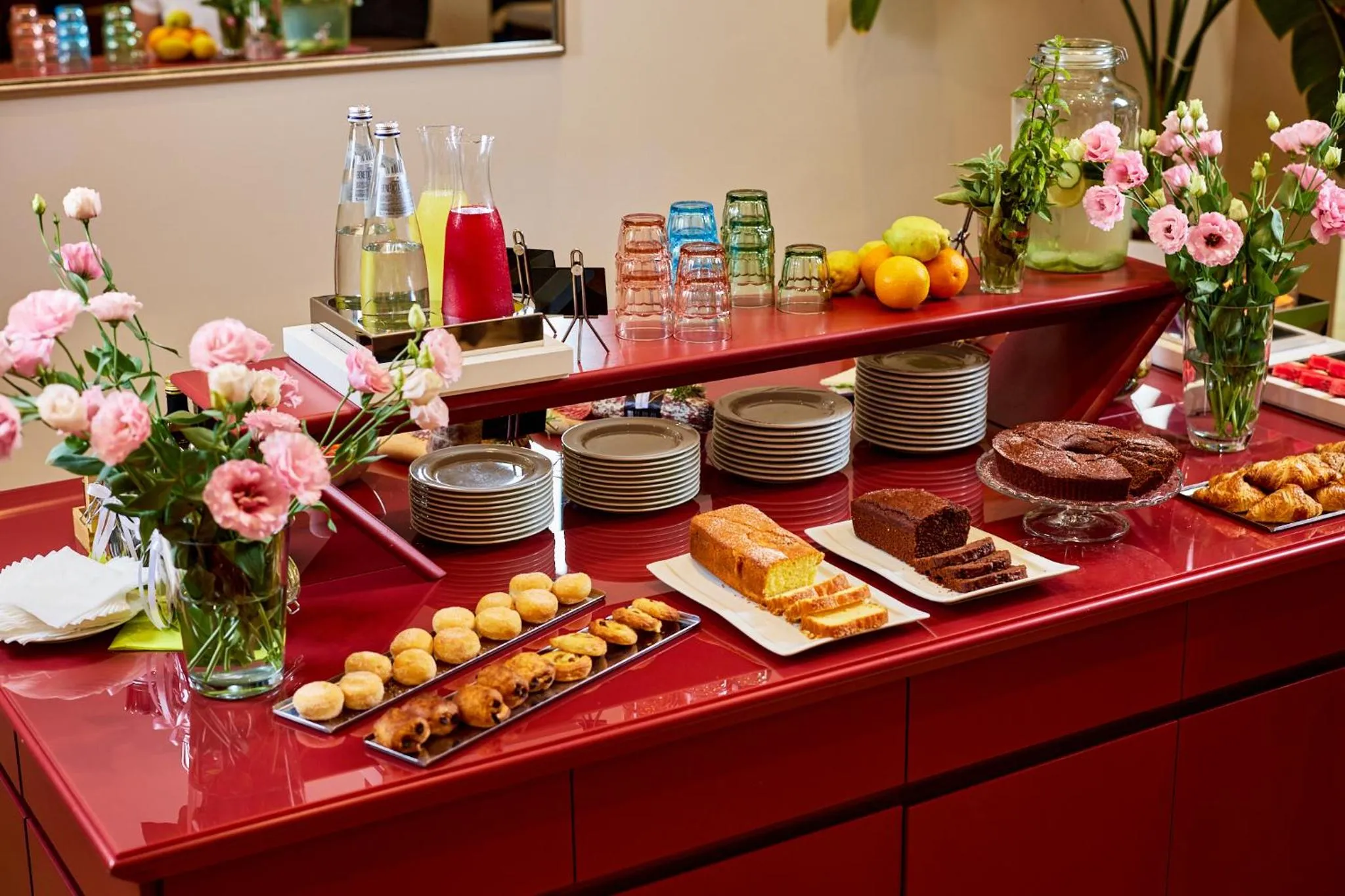 Buffet breakfast in Hotel Crystal