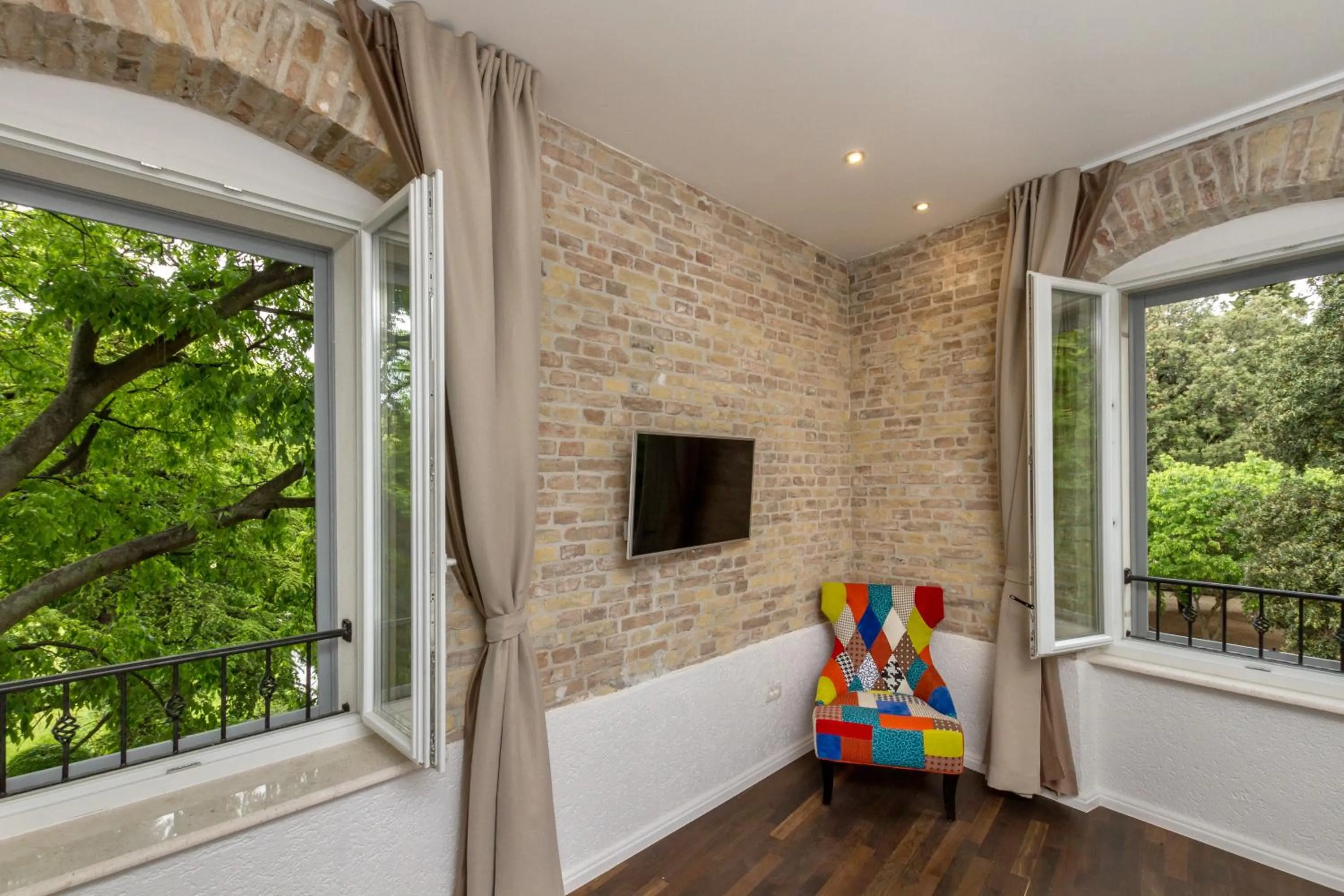 Decorative detail in Pellegrini Luxury Rooms