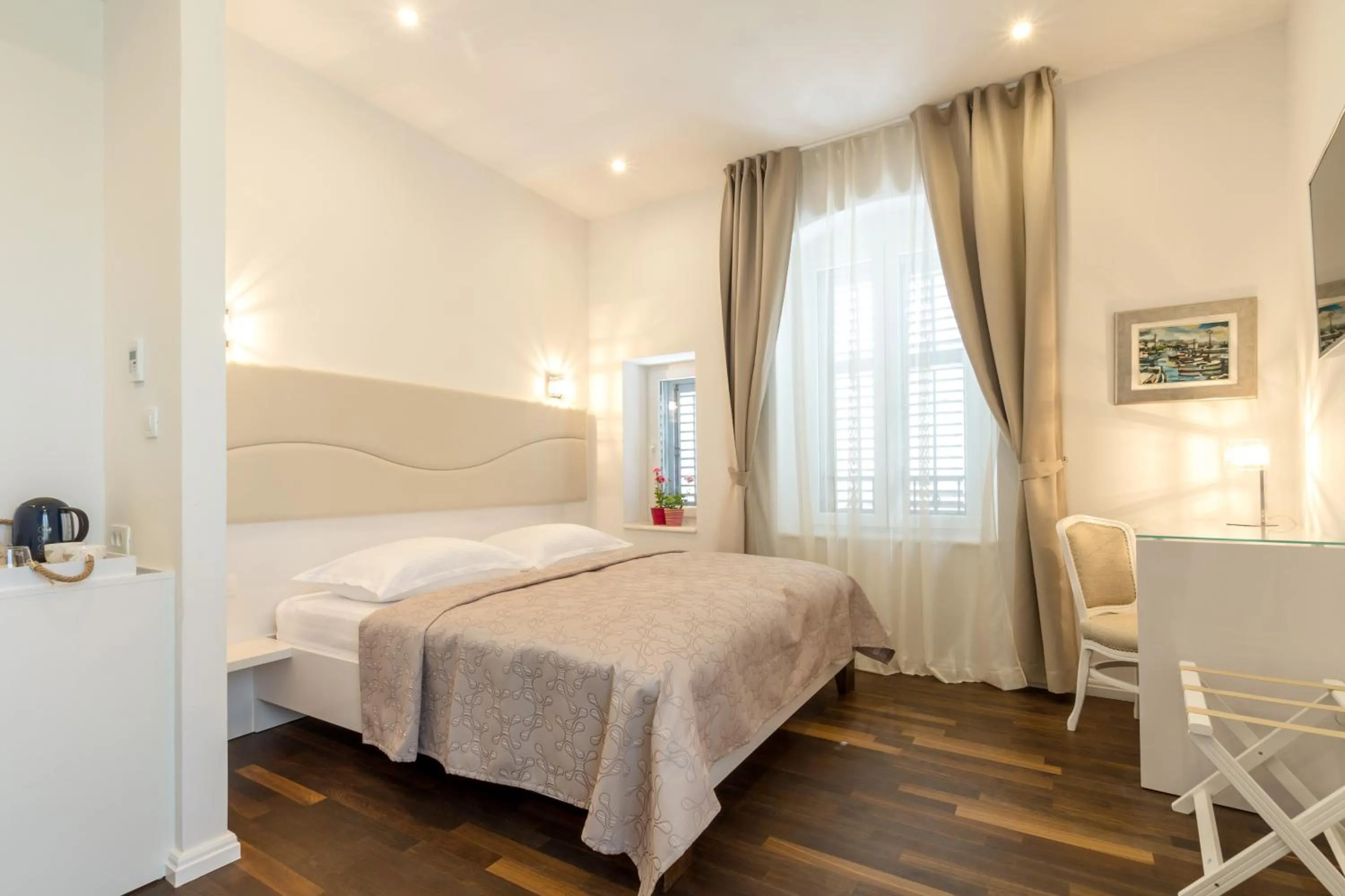 Bedroom, Bed in Pellegrini Luxury Rooms