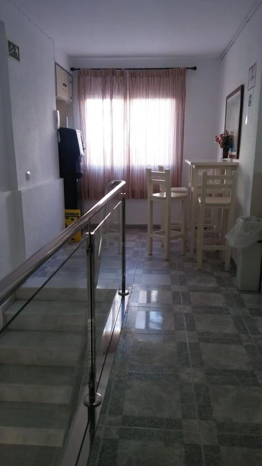 Food and drinks in Hostal Maribel