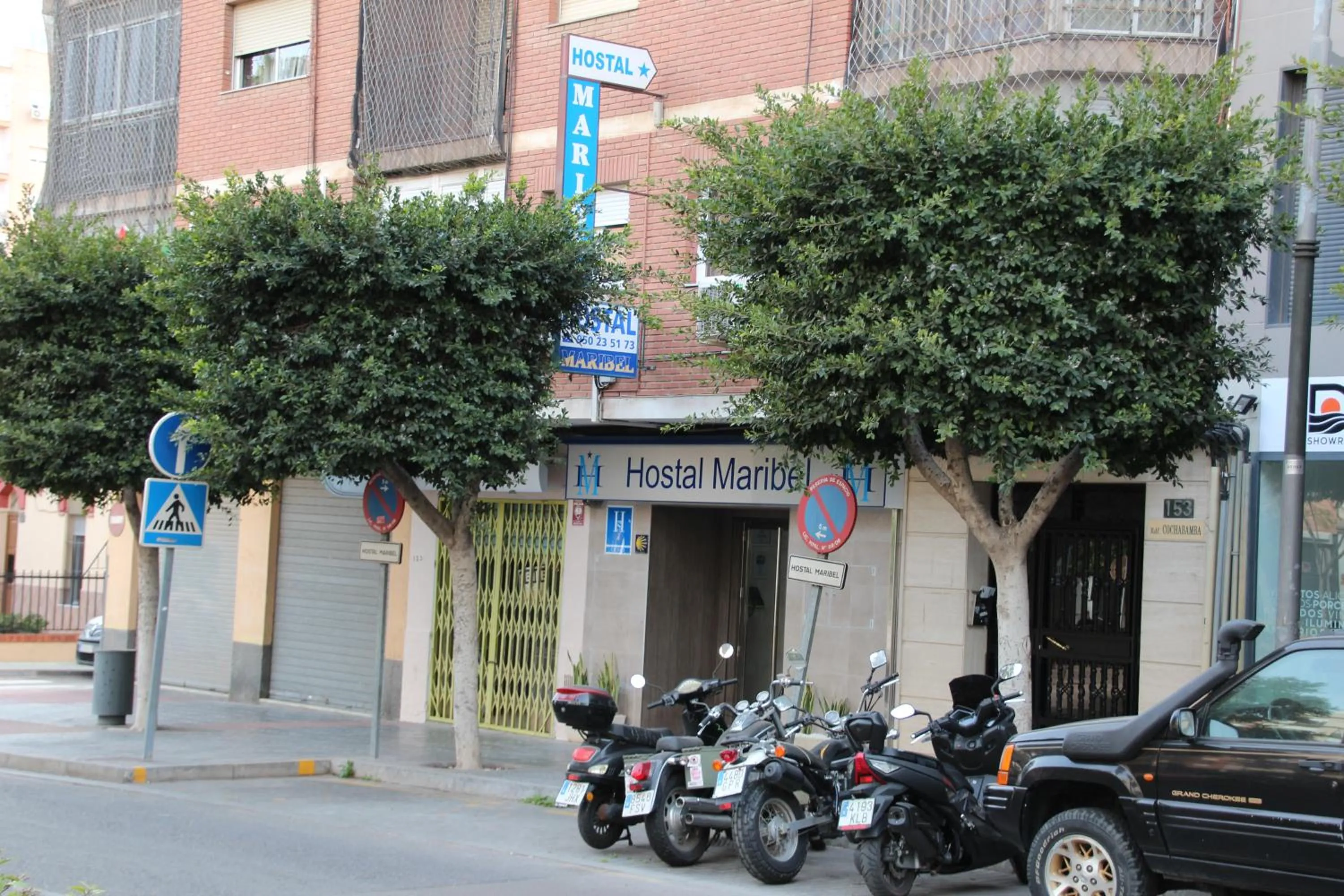 Facade/entrance in Hostal Maribel