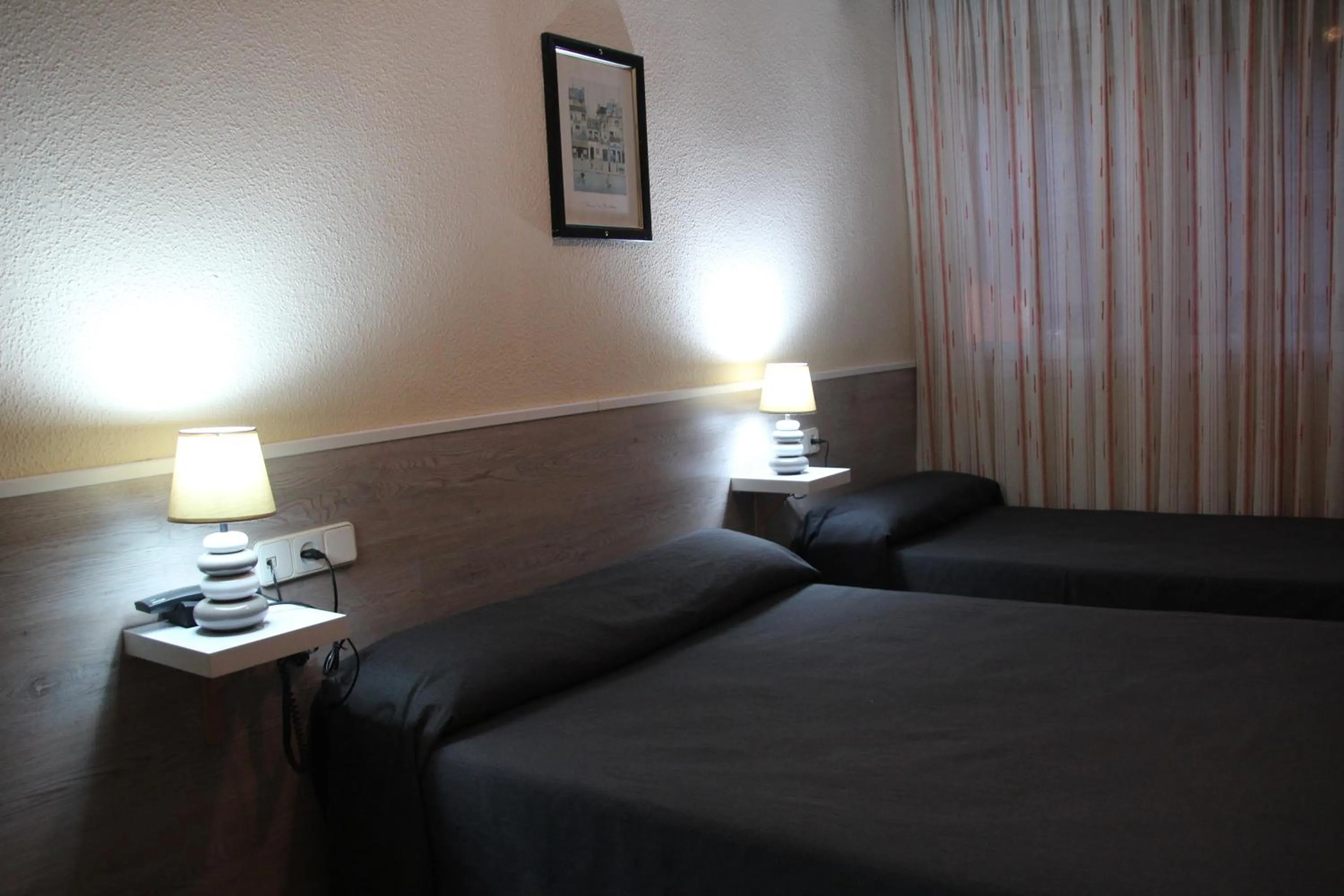 Bedroom, Bed in Hostal Maribel