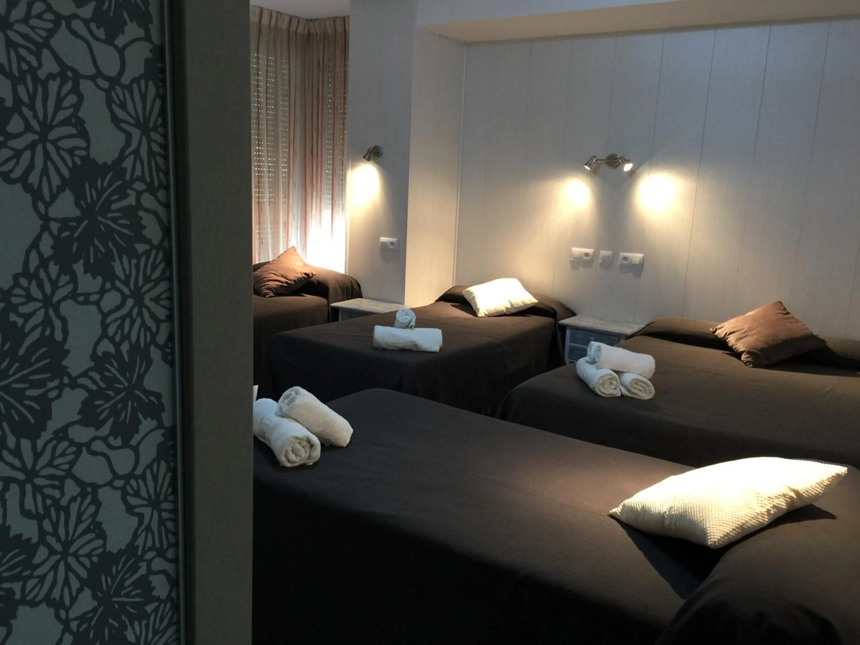 Bedroom, Bed in Hostal Maribel