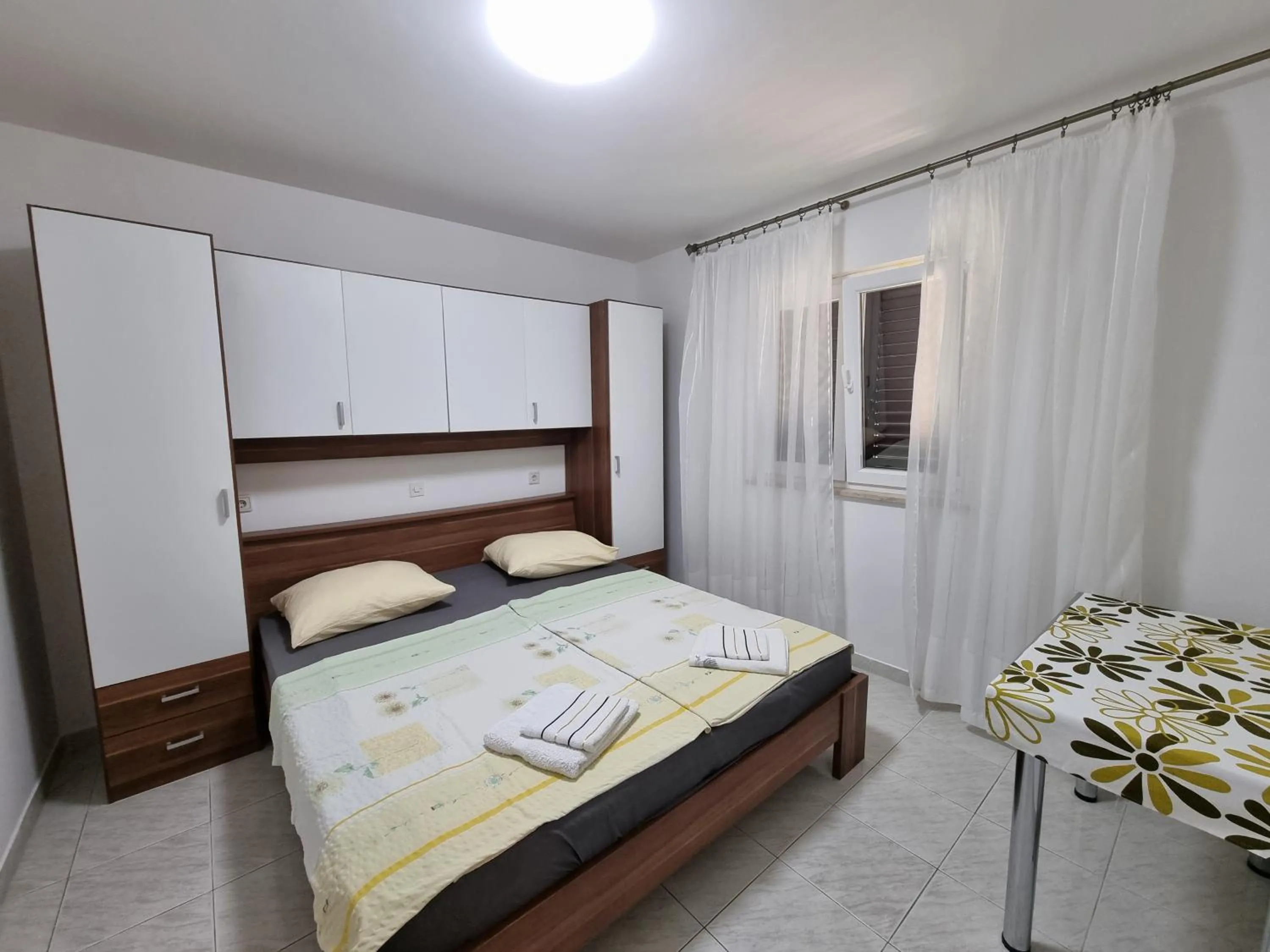 Bedroom, Bed in Apartment Grbac