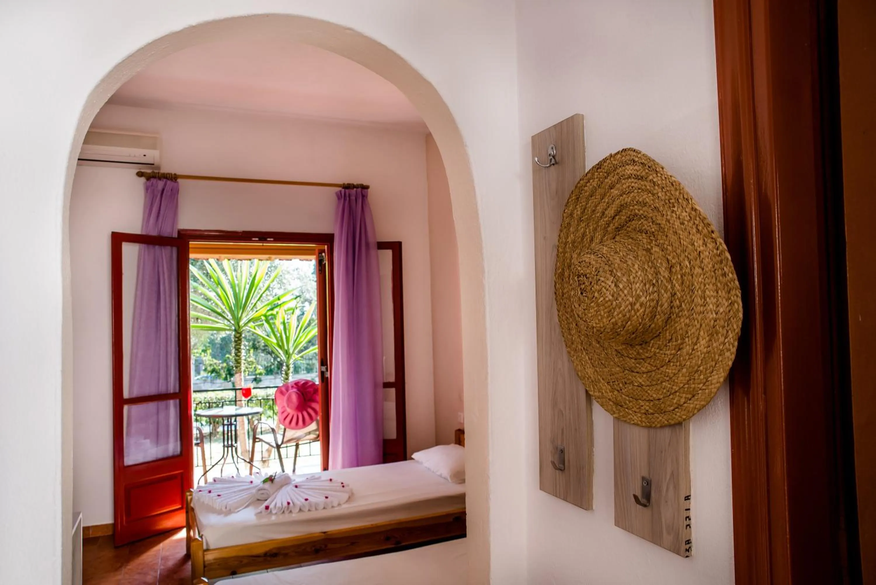 Bedroom, Bed in Kalypso studio Resorts