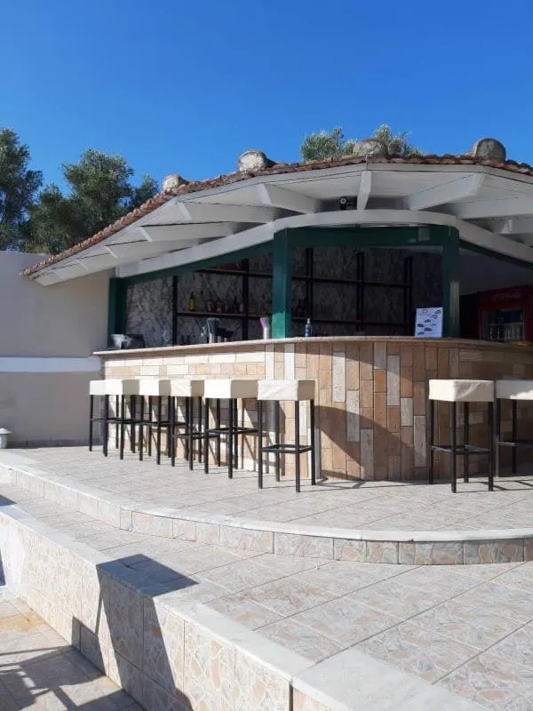 Restaurant/places to eat in Kalypso studio Resorts