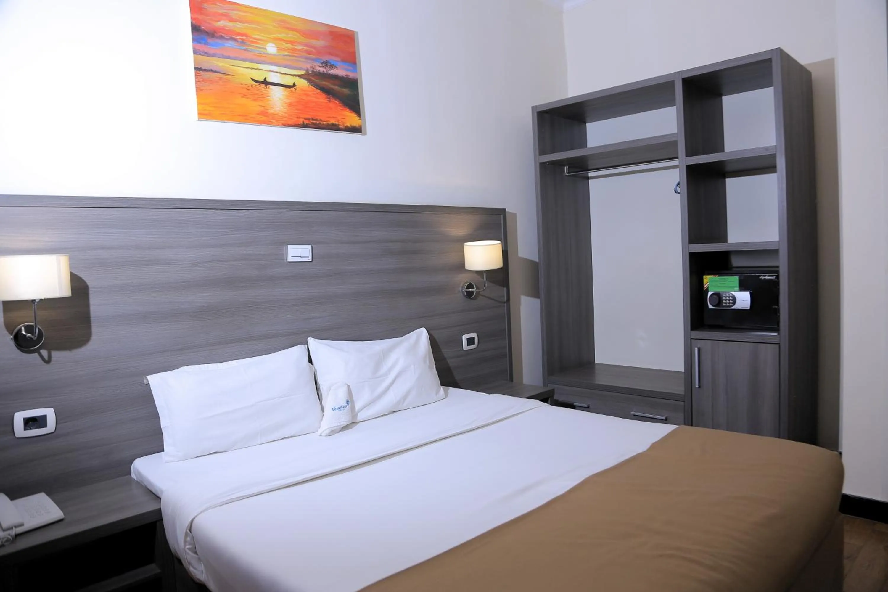 View (from property/room), Bed in Venetian Hotel