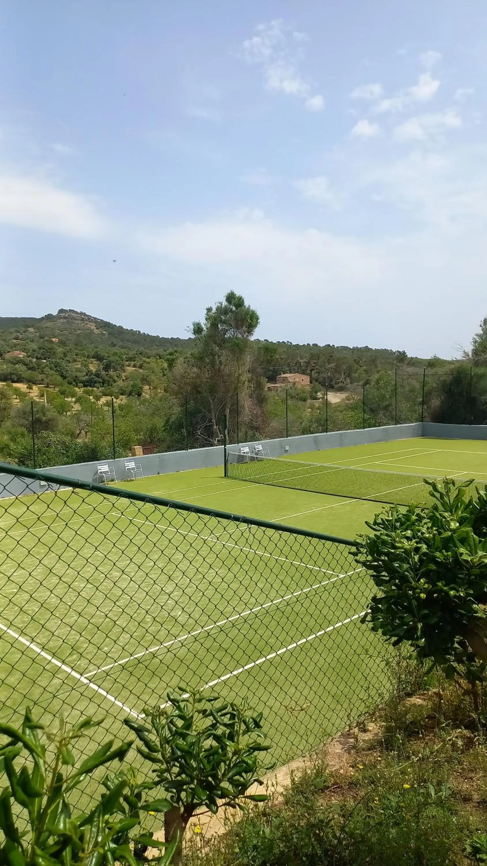 Tennis court in Son Vent
