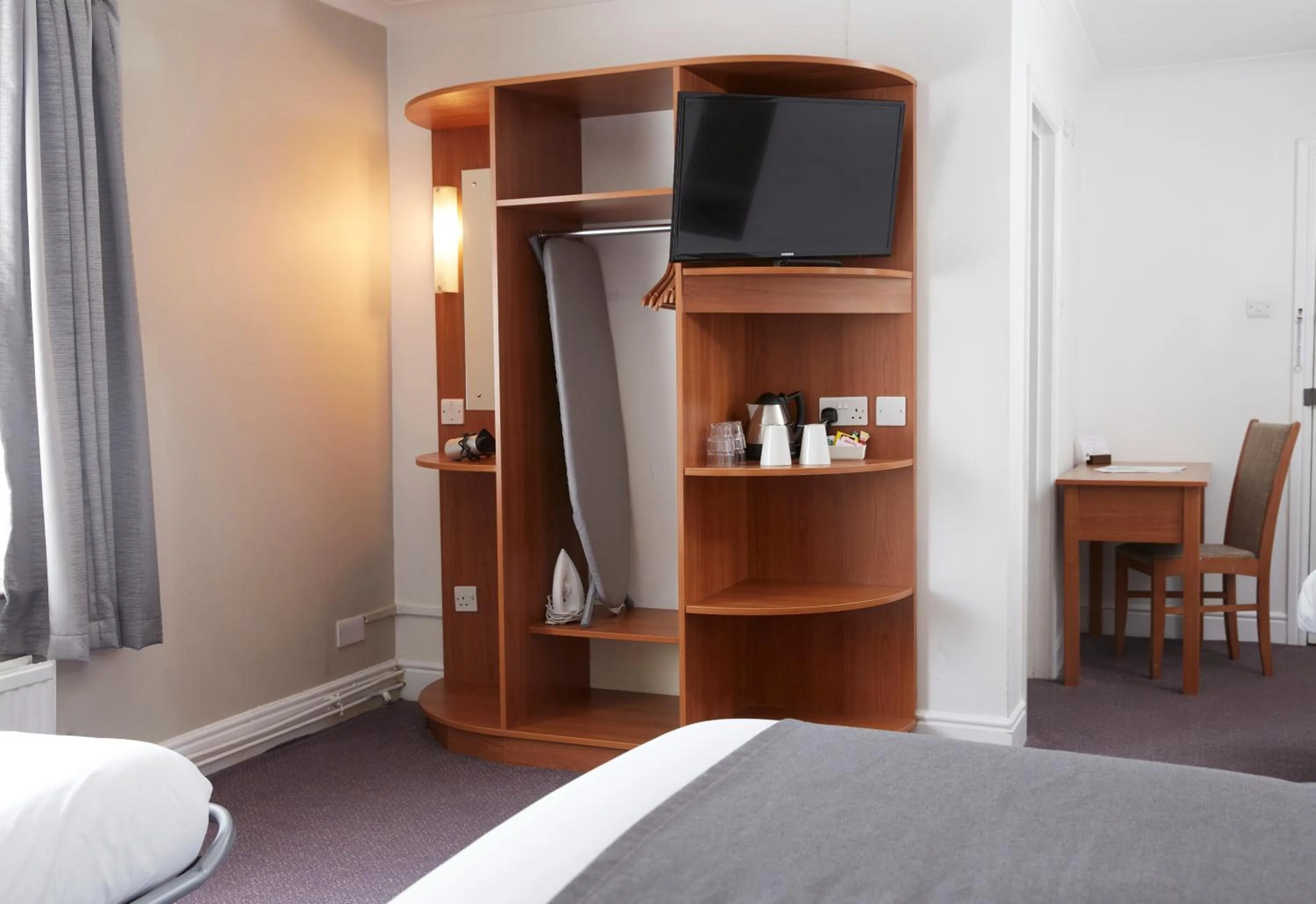 Bed in Wheatsheaf by Chef & Brewer Collection