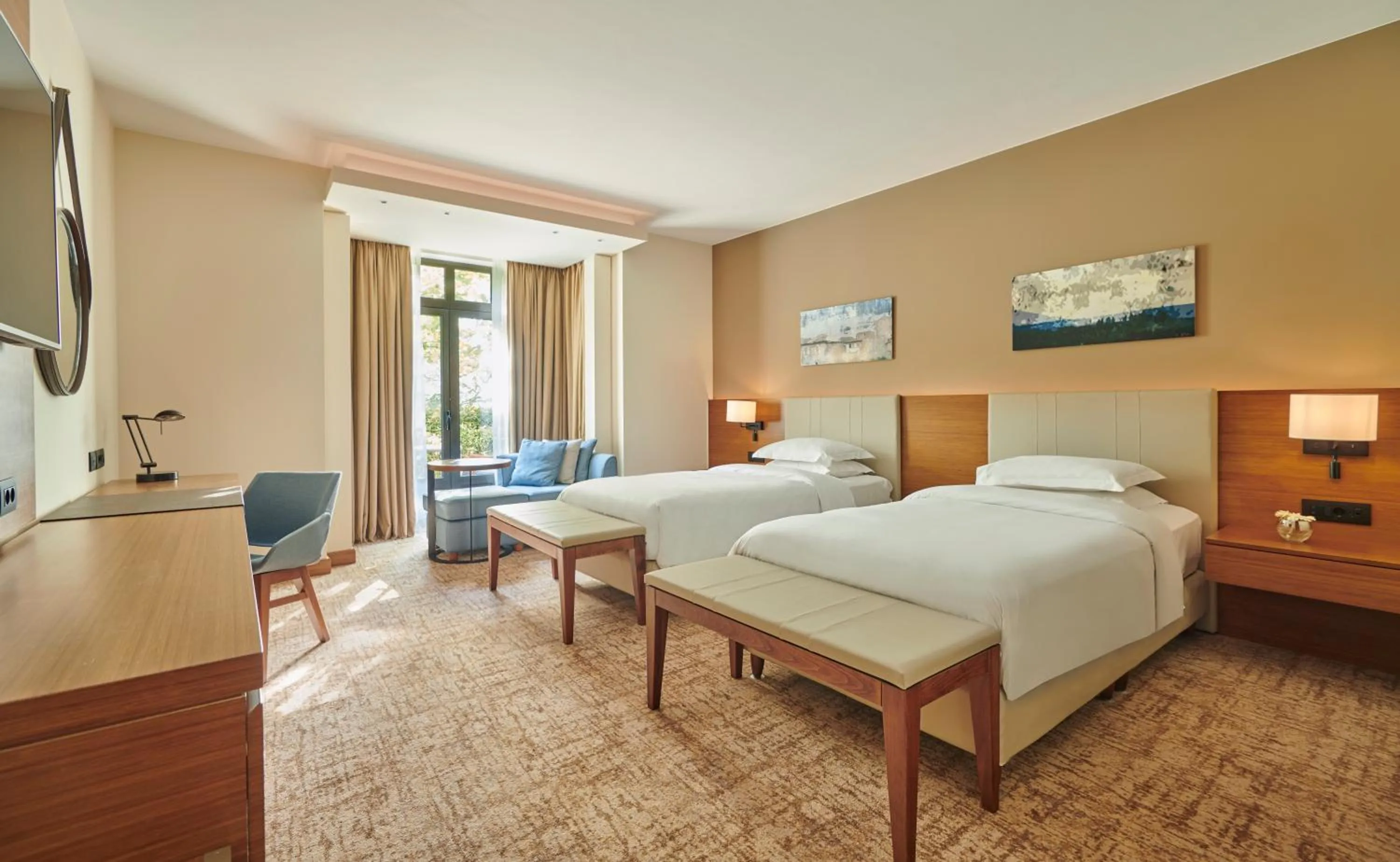 Garden view, Bed in Hyatt Regency Thessaloniki