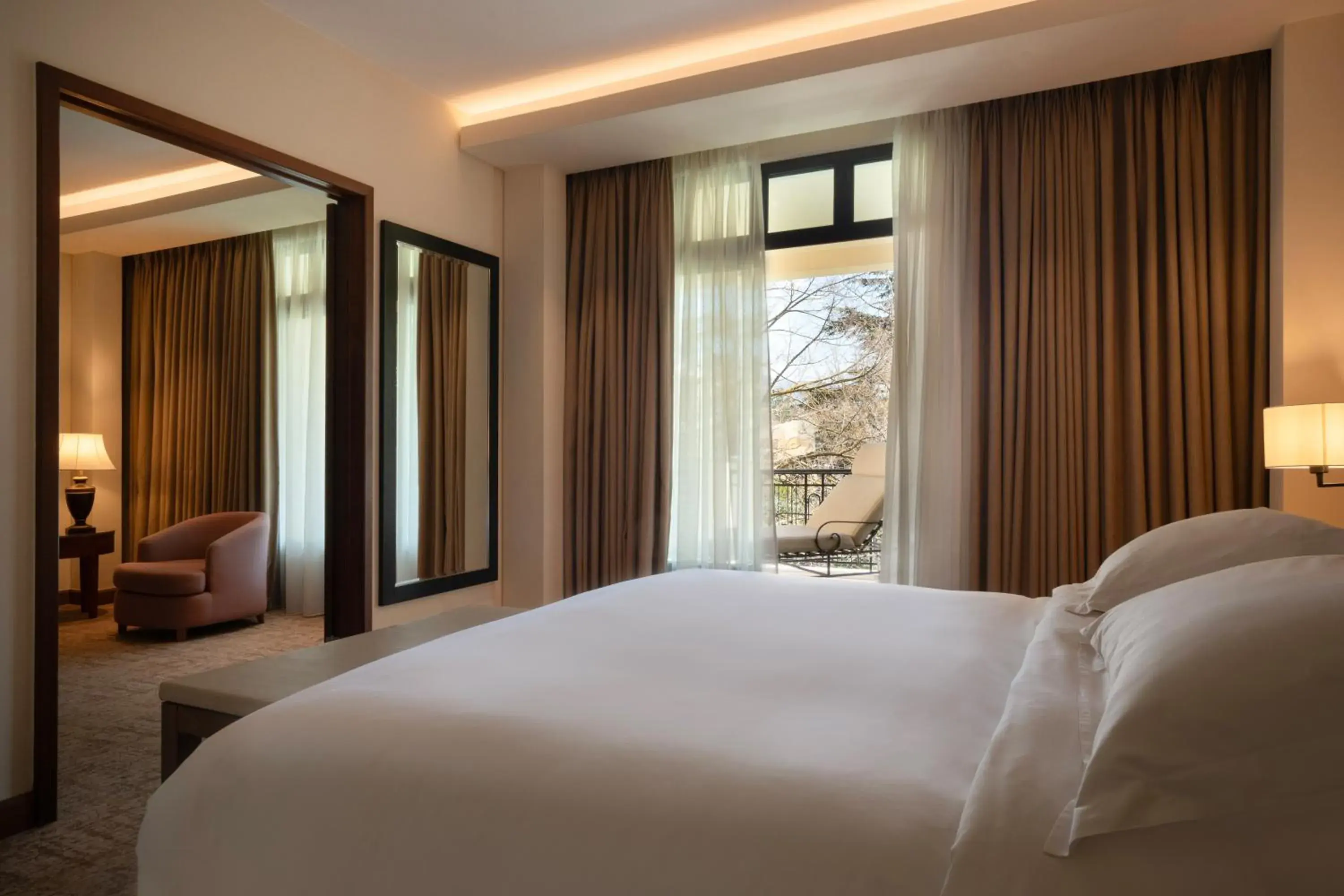 King Suite in Hyatt Regency Thessaloniki King Suite in Hyatt Regency Thessaloniki