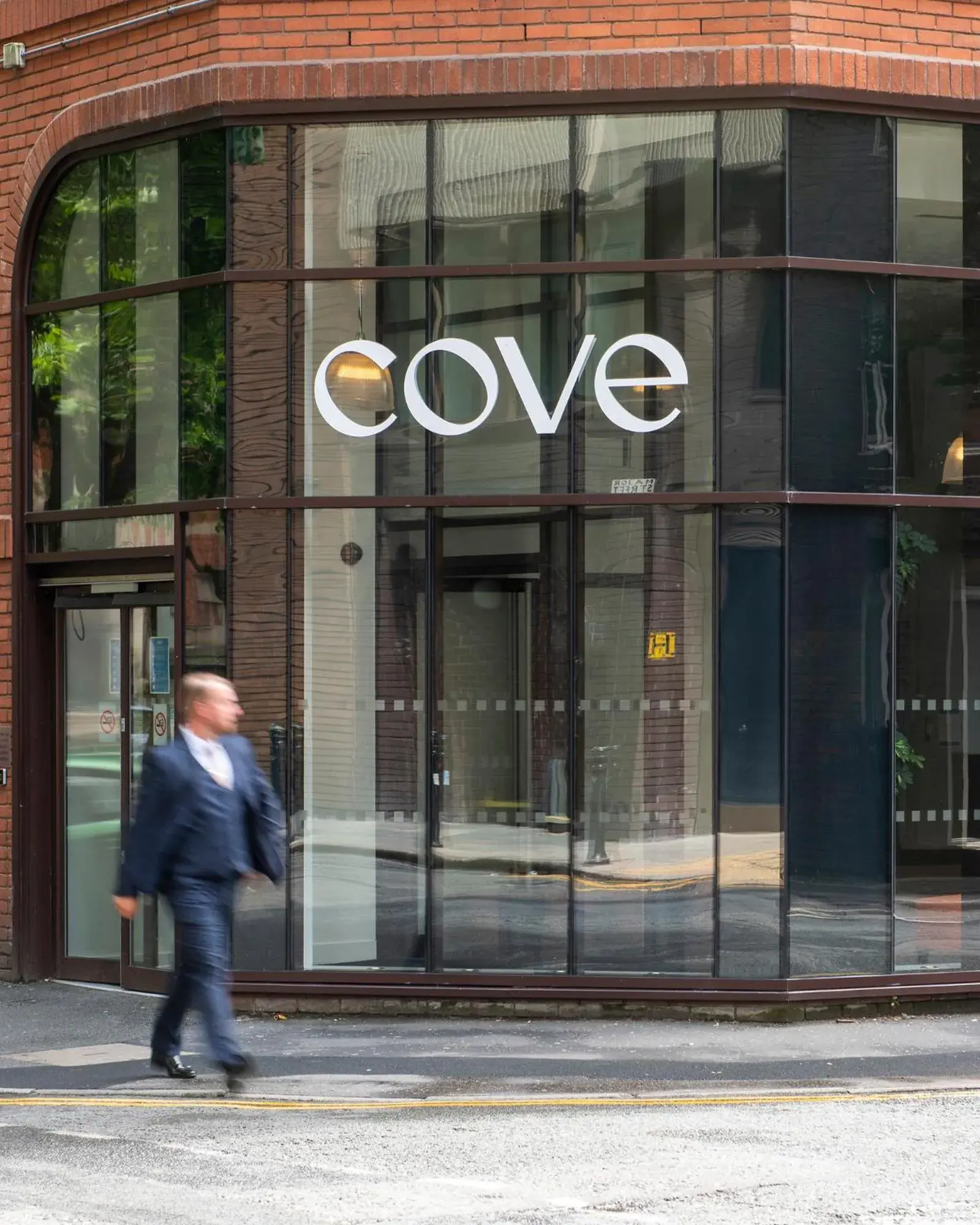 Property building in Cove Minshull Street Property building in Cove Minshull Street