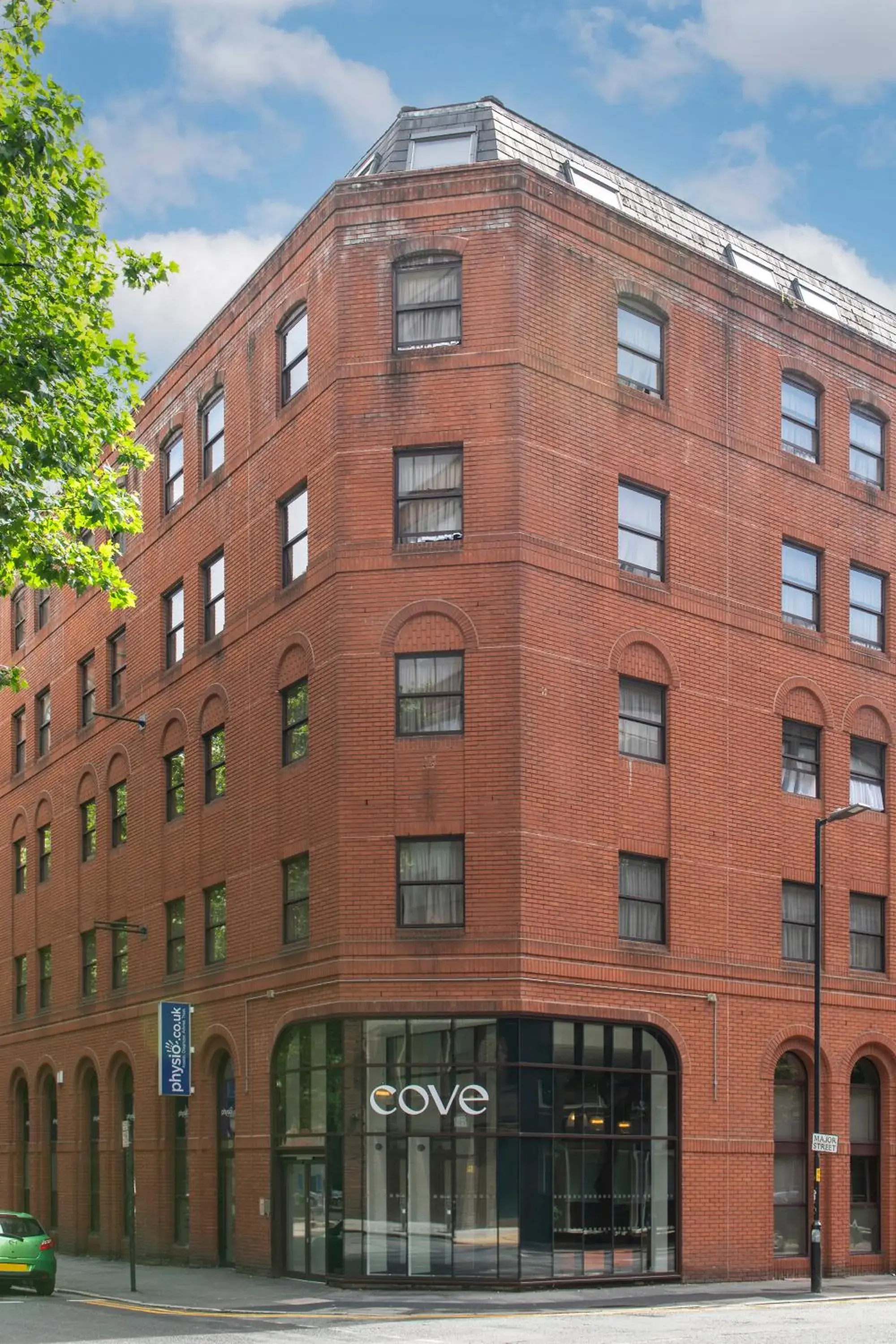 Facade/entrance in Cove Minshull Street Facade/entrance in Cove Minshull Street