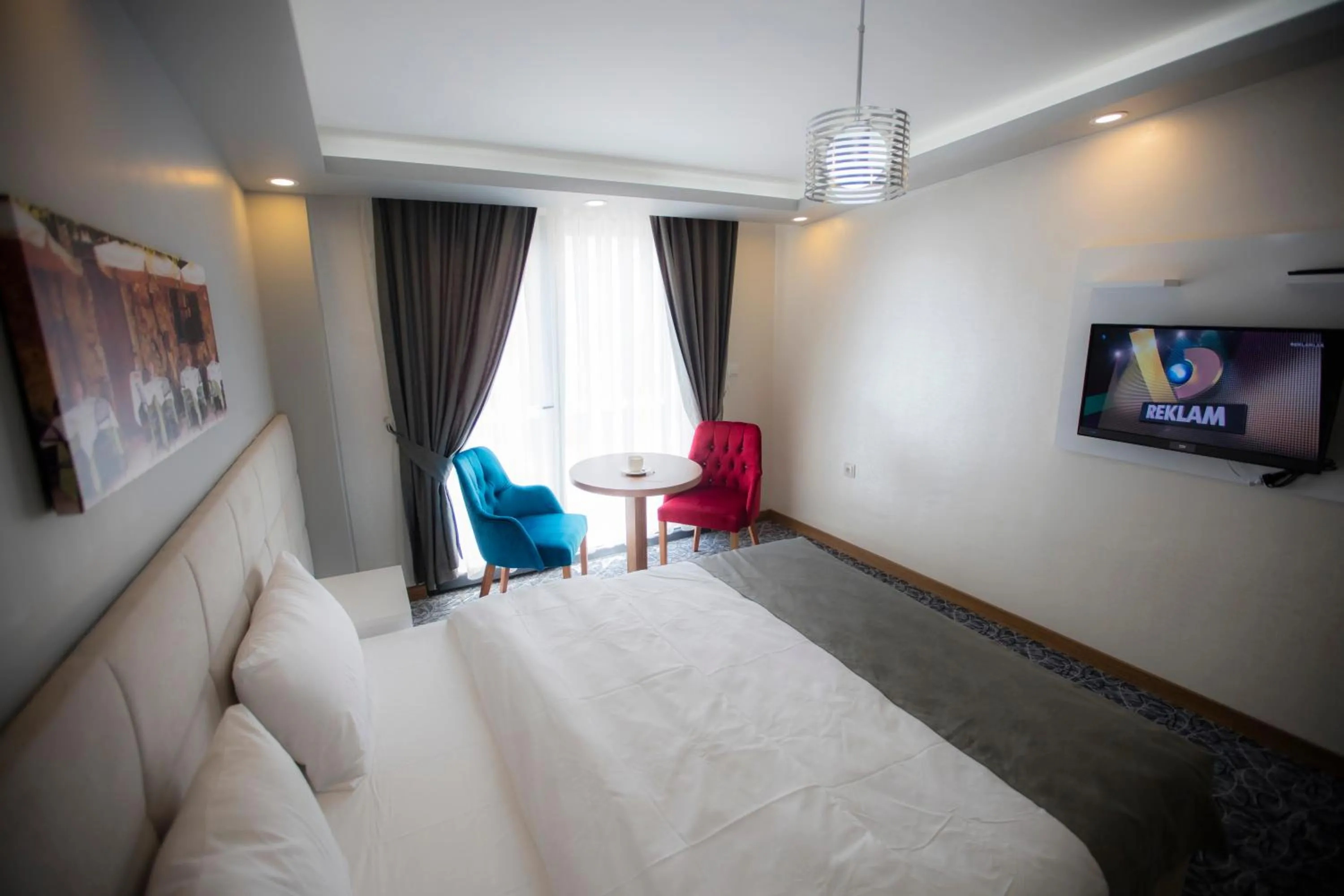 Photo of the whole room, Bed in Royal İnci Hotel