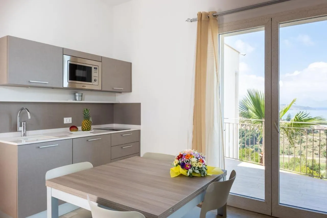 Kitchen or kitchenette in La Blanca Resort & Spa