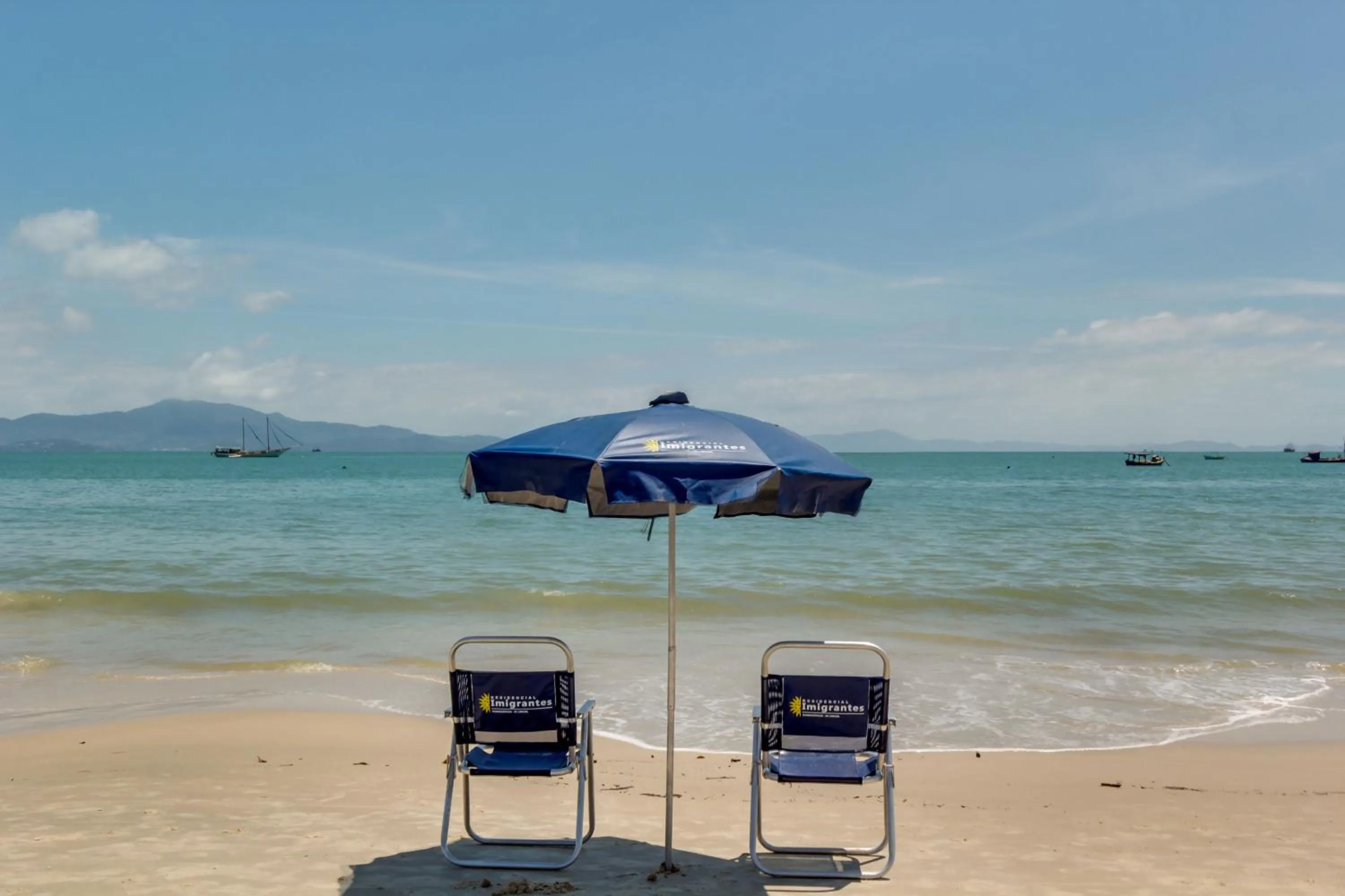 Beach in Imigrantes Apart Hotel