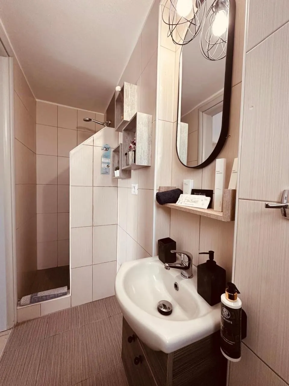 Bathroom in Mare Nostrum Santo