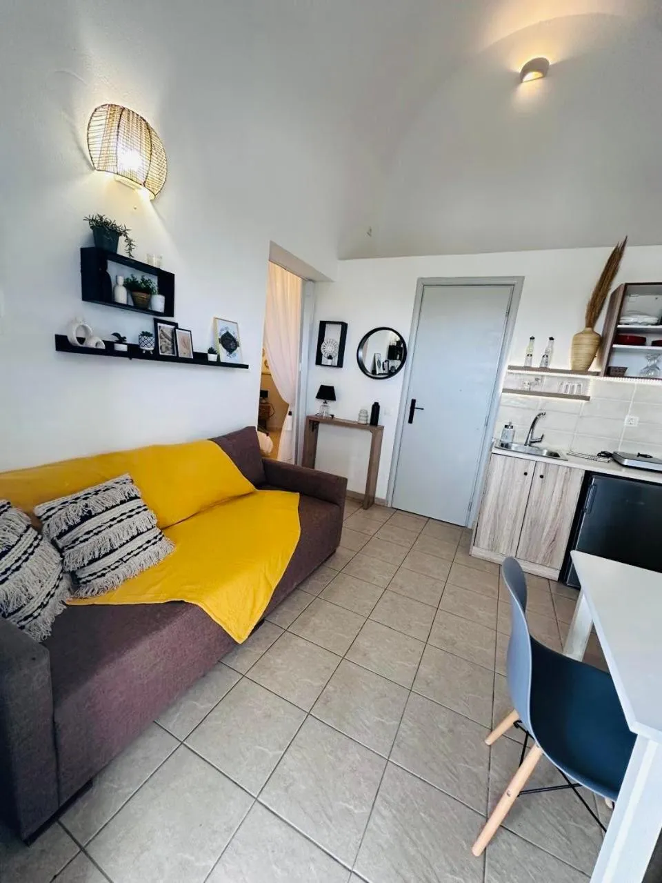 Seating area in Mare Nostrum Santo