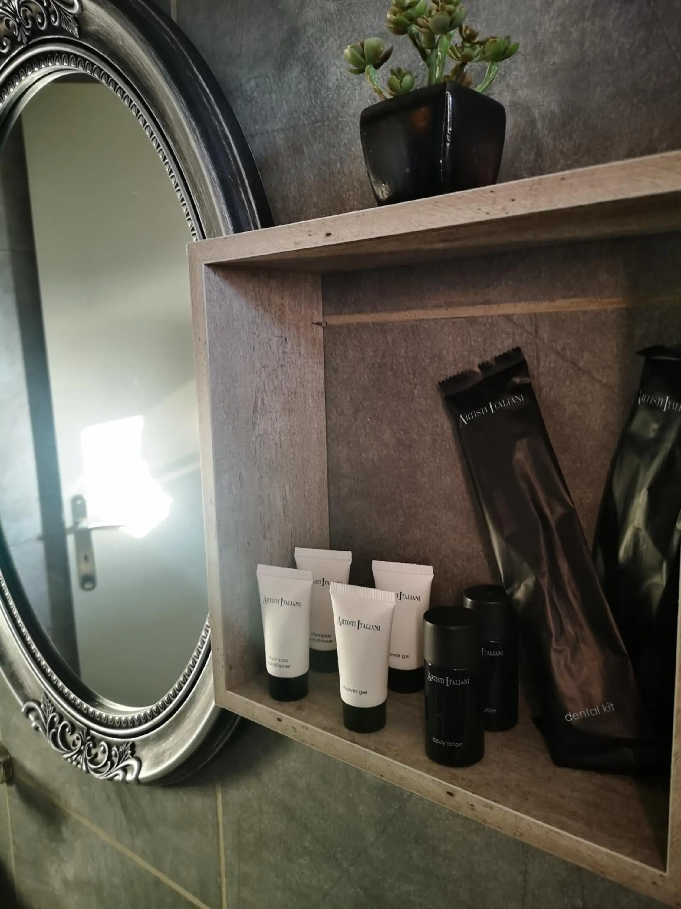 Deluxe Bungalow in Mare Nostrum Santo Deluxe Bungalow in Mare Nostrum Santo