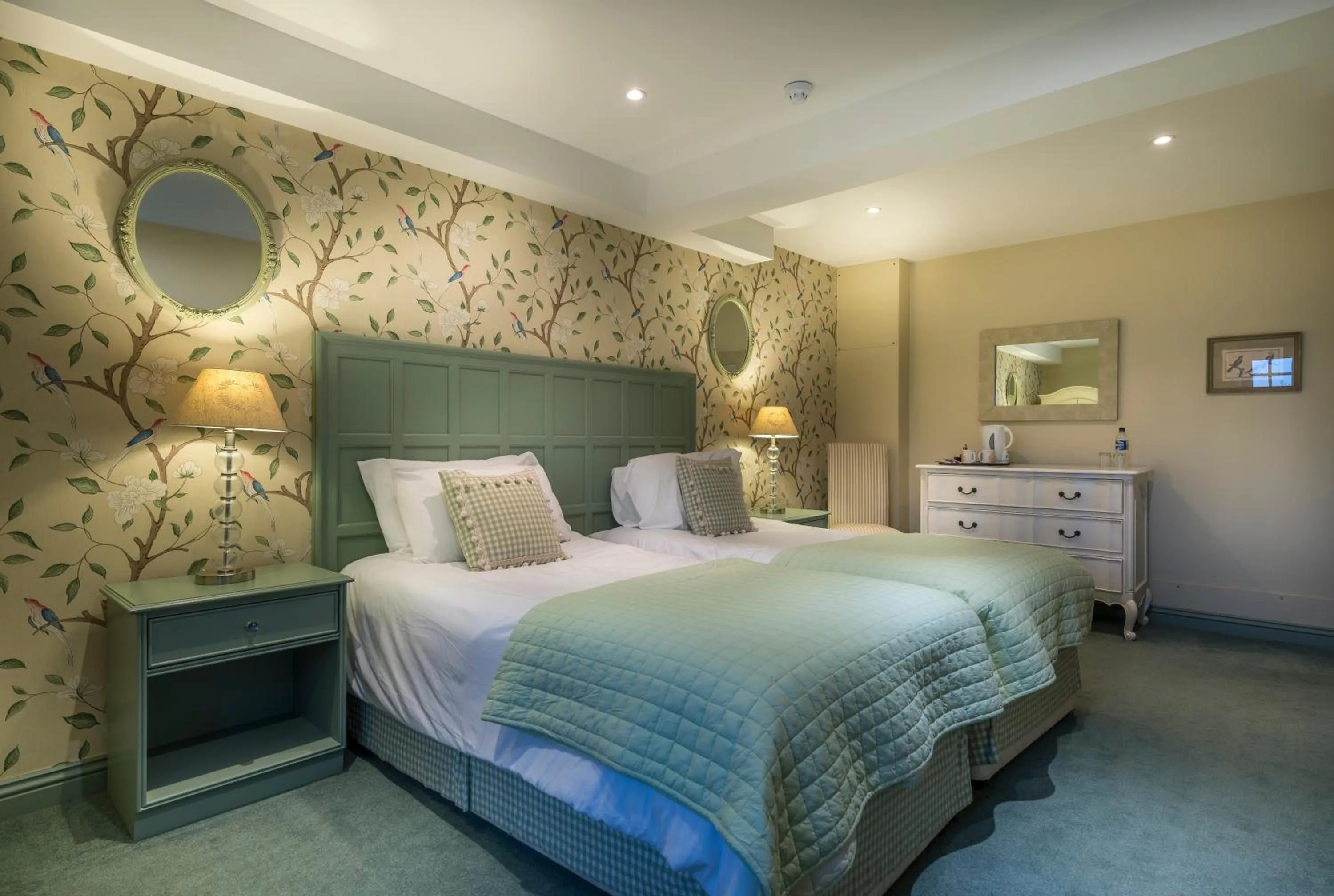 Bed in The Golden Fleece Hotel, Thirsk, North Yorkshire - The Coaching Inn Group