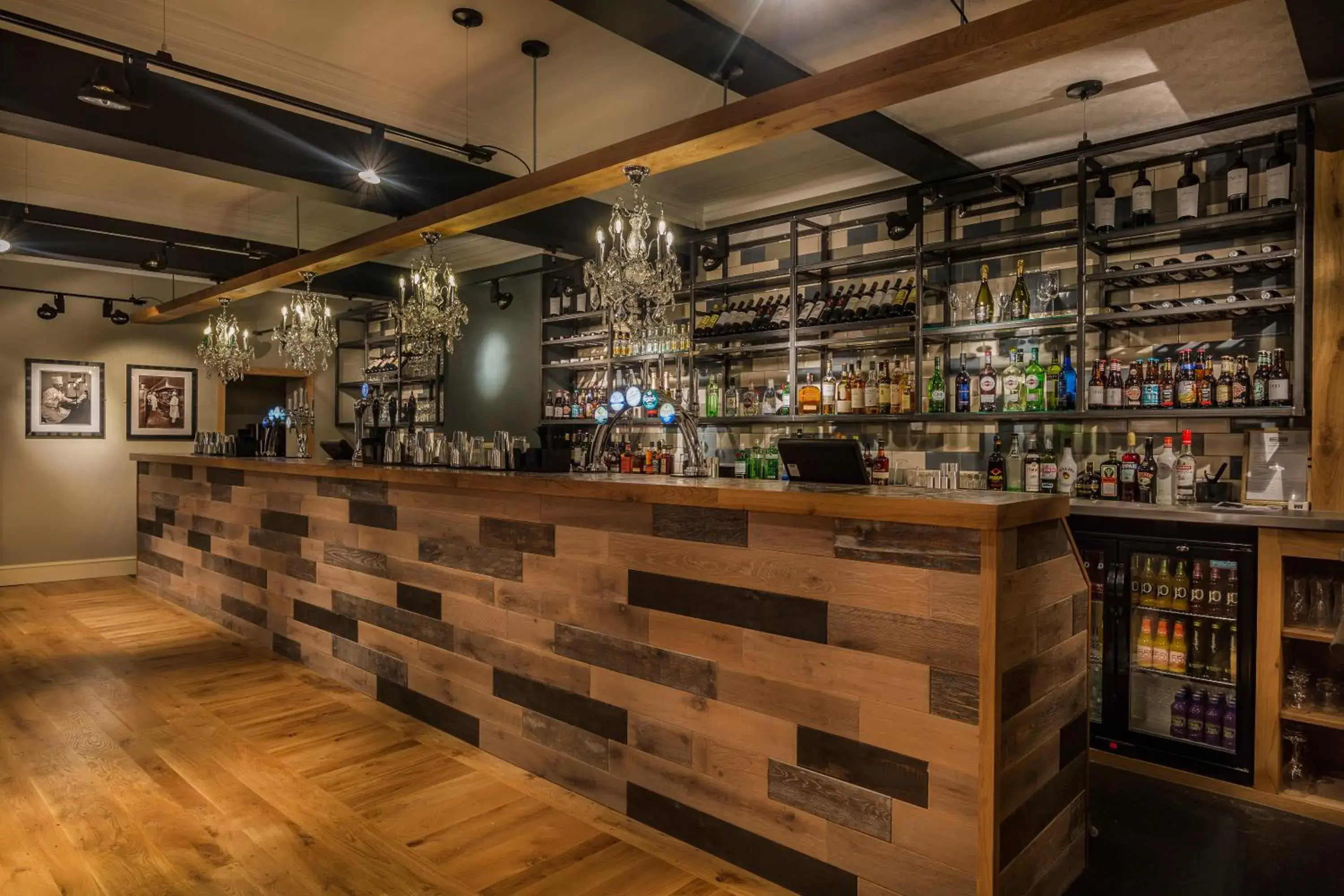 Lounge or bar in The Golden Fleece Hotel, Thirsk, North Yorkshire - The Coaching Inn Group Lounge or bar in The Golden Fleece Hotel, Thirsk, North Yorkshire - The Coaching Inn Group