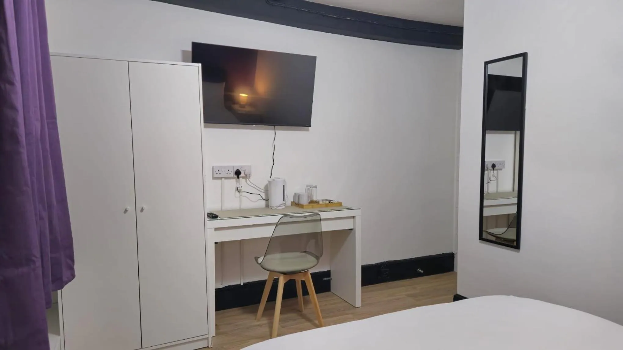 TV and multimedia, Bed in Tyger Inn Derby