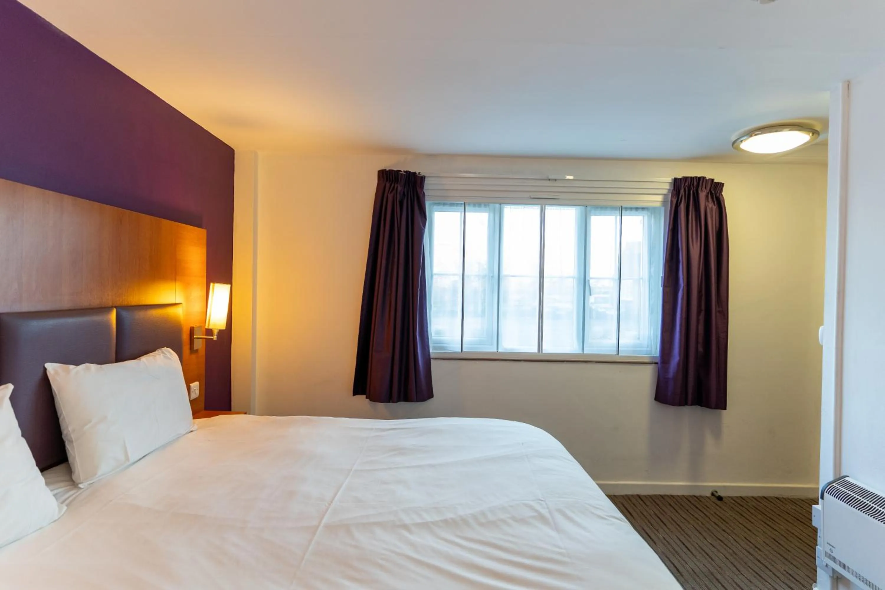 Bed in Tyger Inn Derby